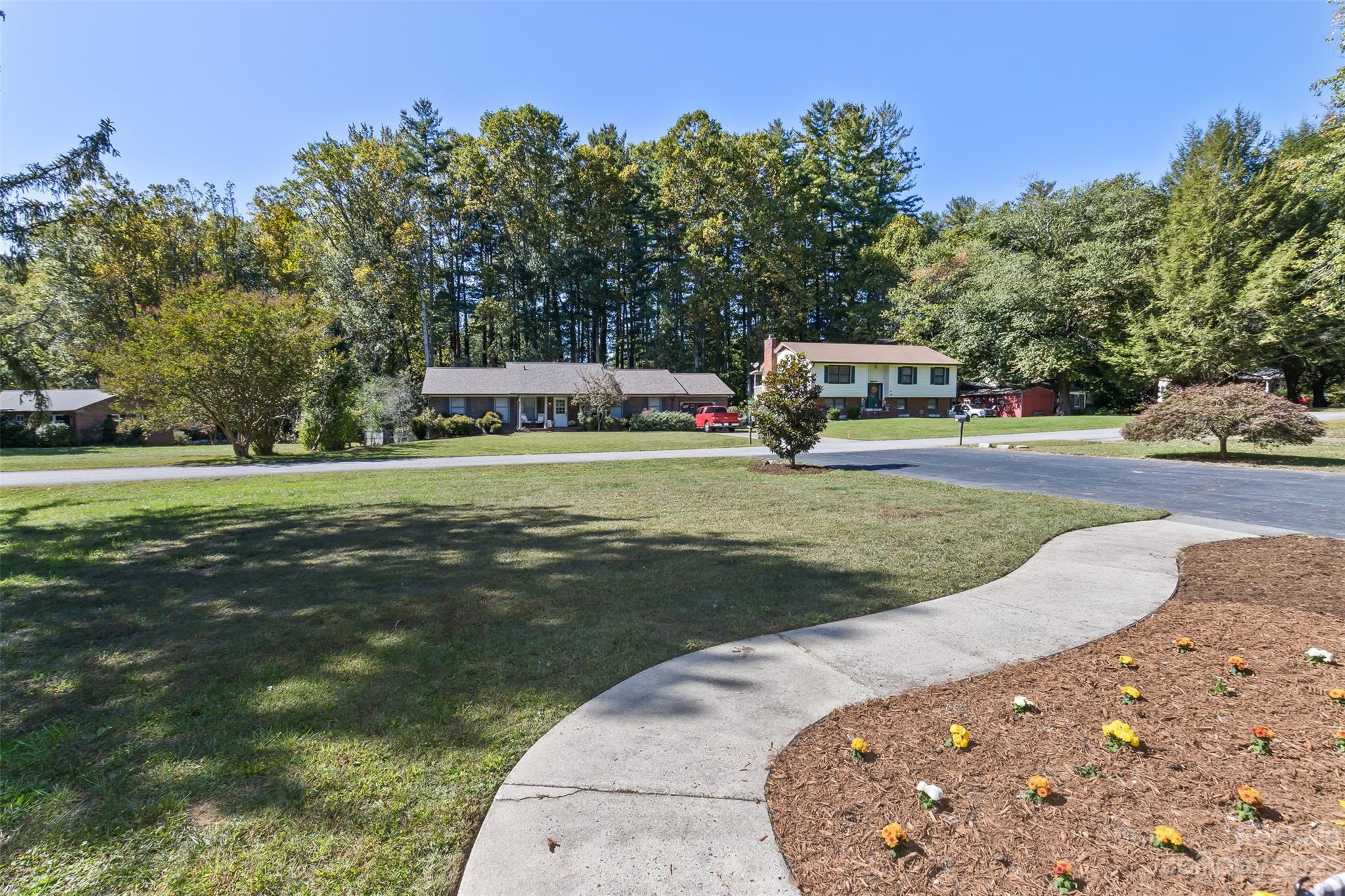65 S Greenwood Forest Drive