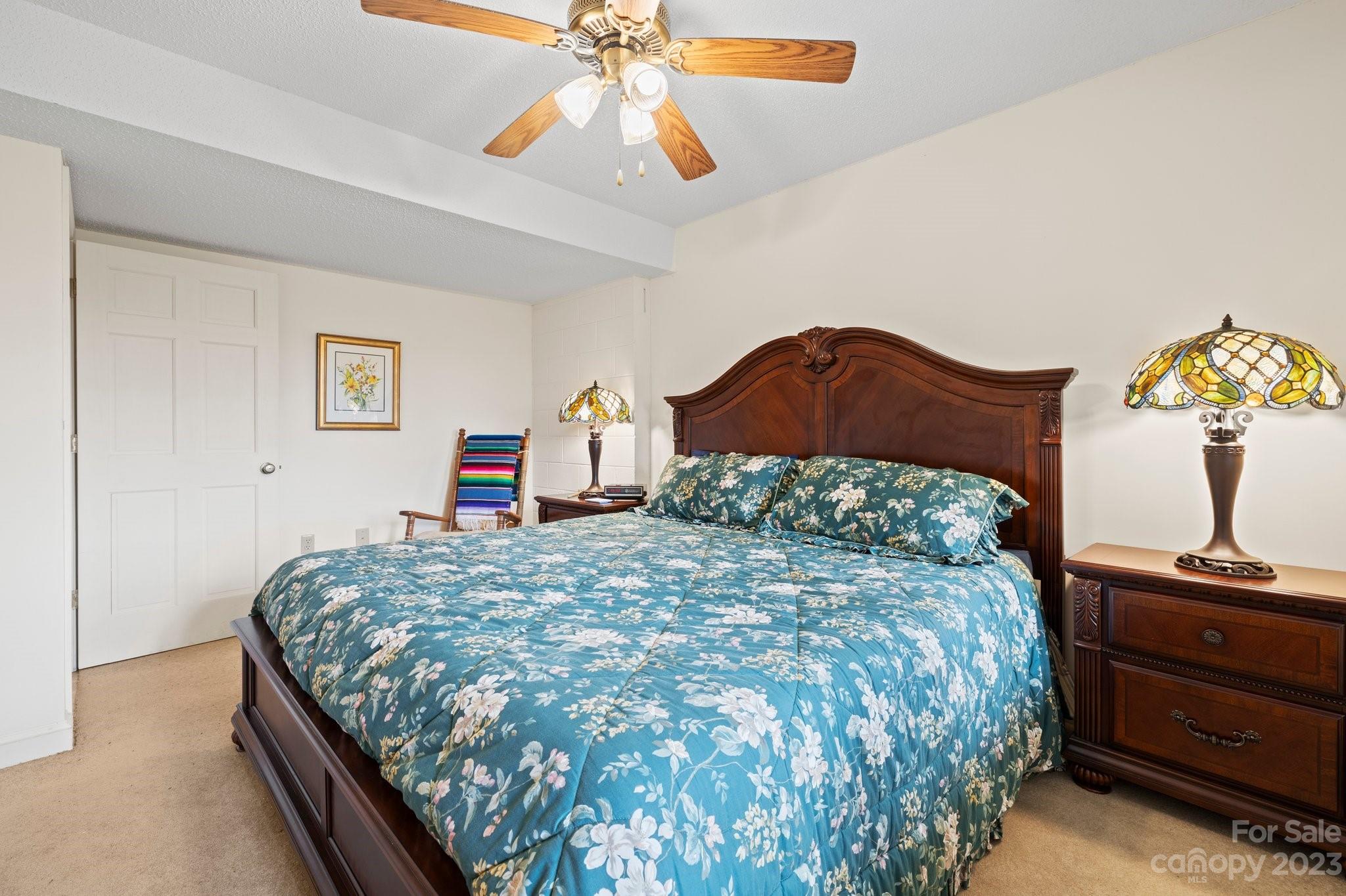 322 Goldenleaf Road Unit: 76&77
