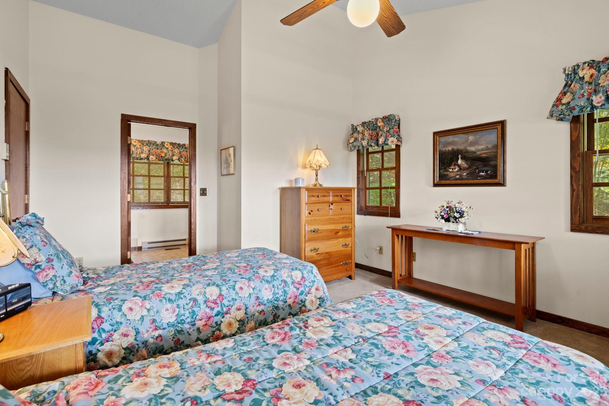 322 Goldenleaf Road Unit: 76&77
