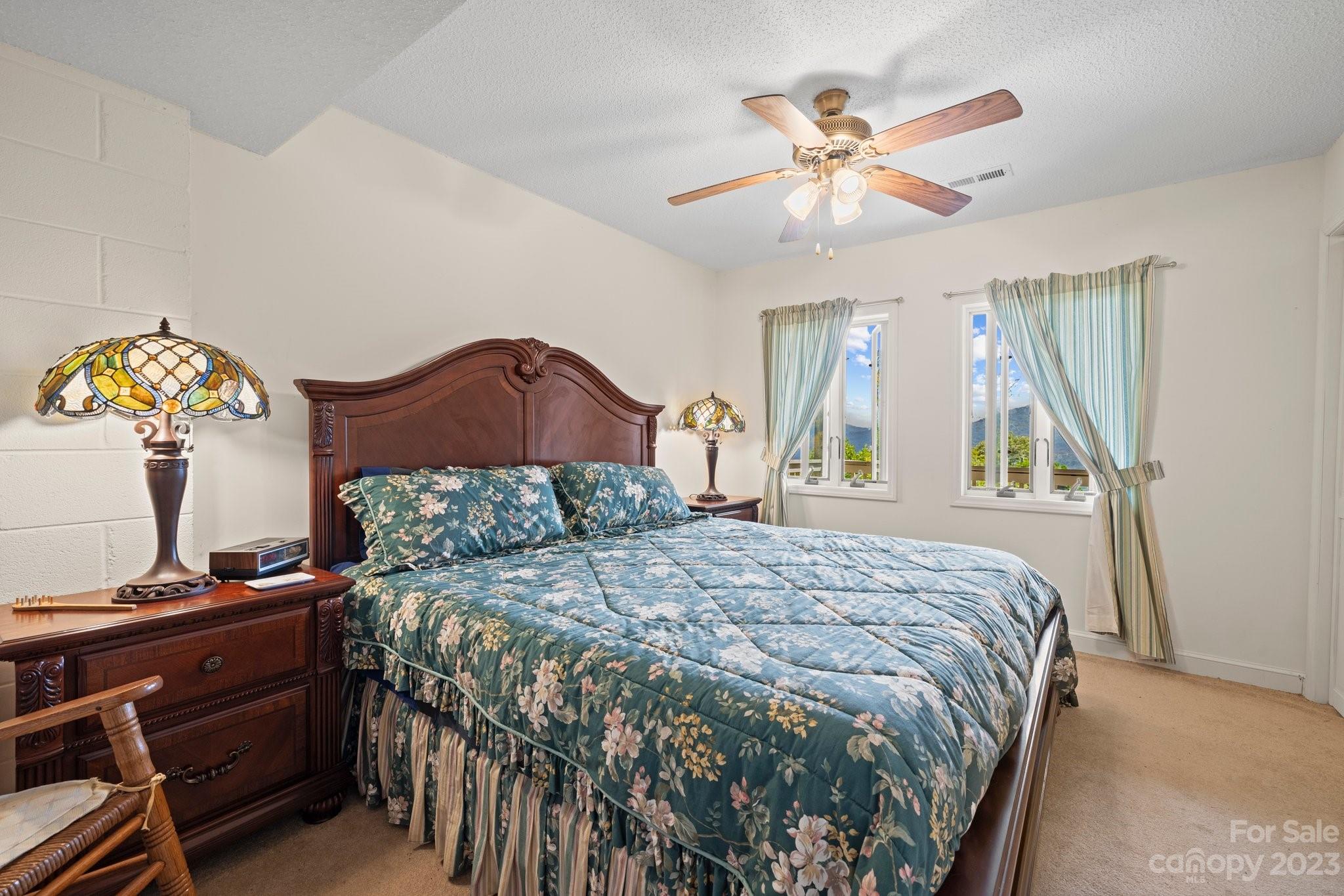 322 Goldenleaf Road Unit: 76&77