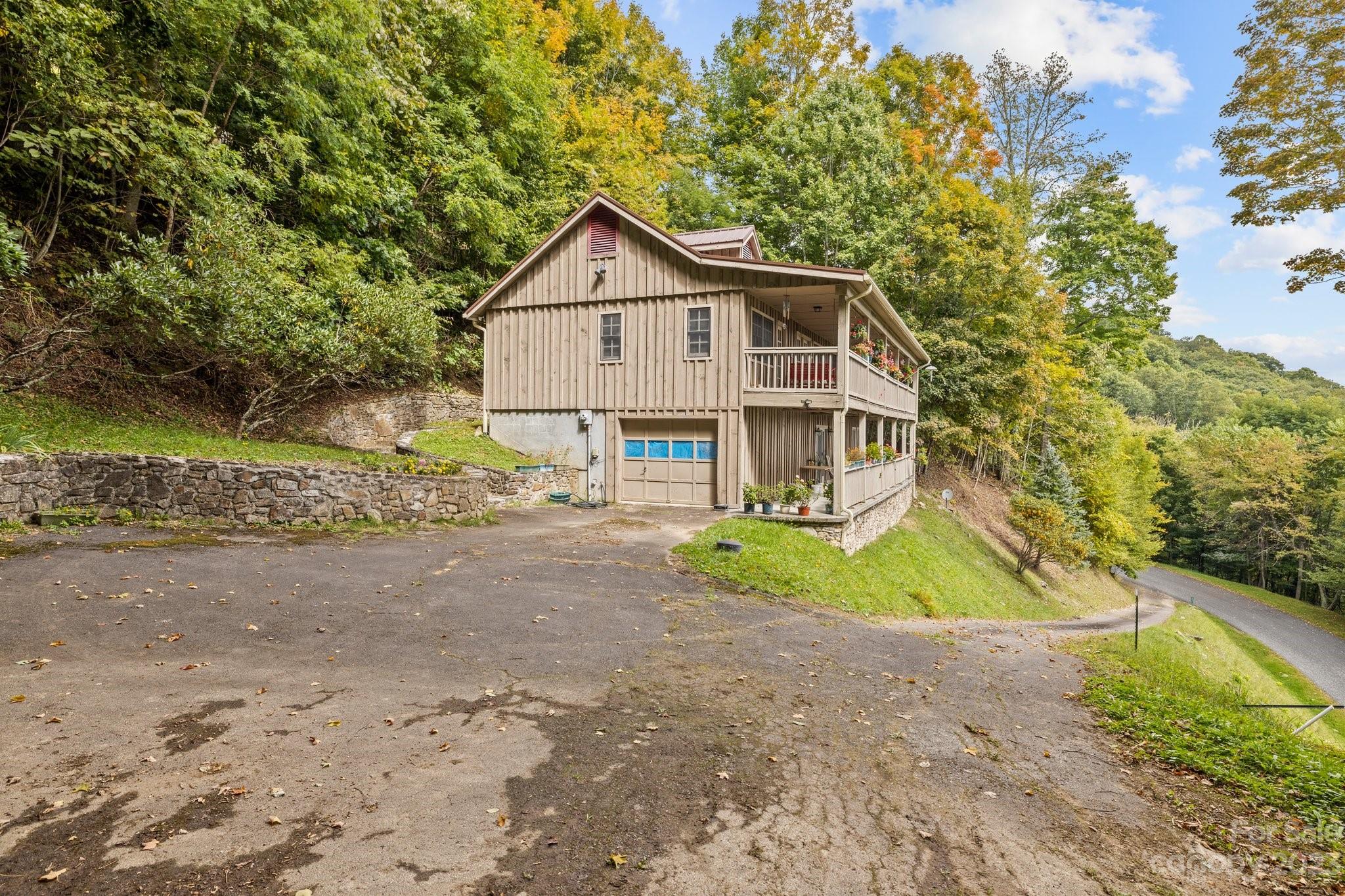 322 Goldenleaf Road Unit: 76&77