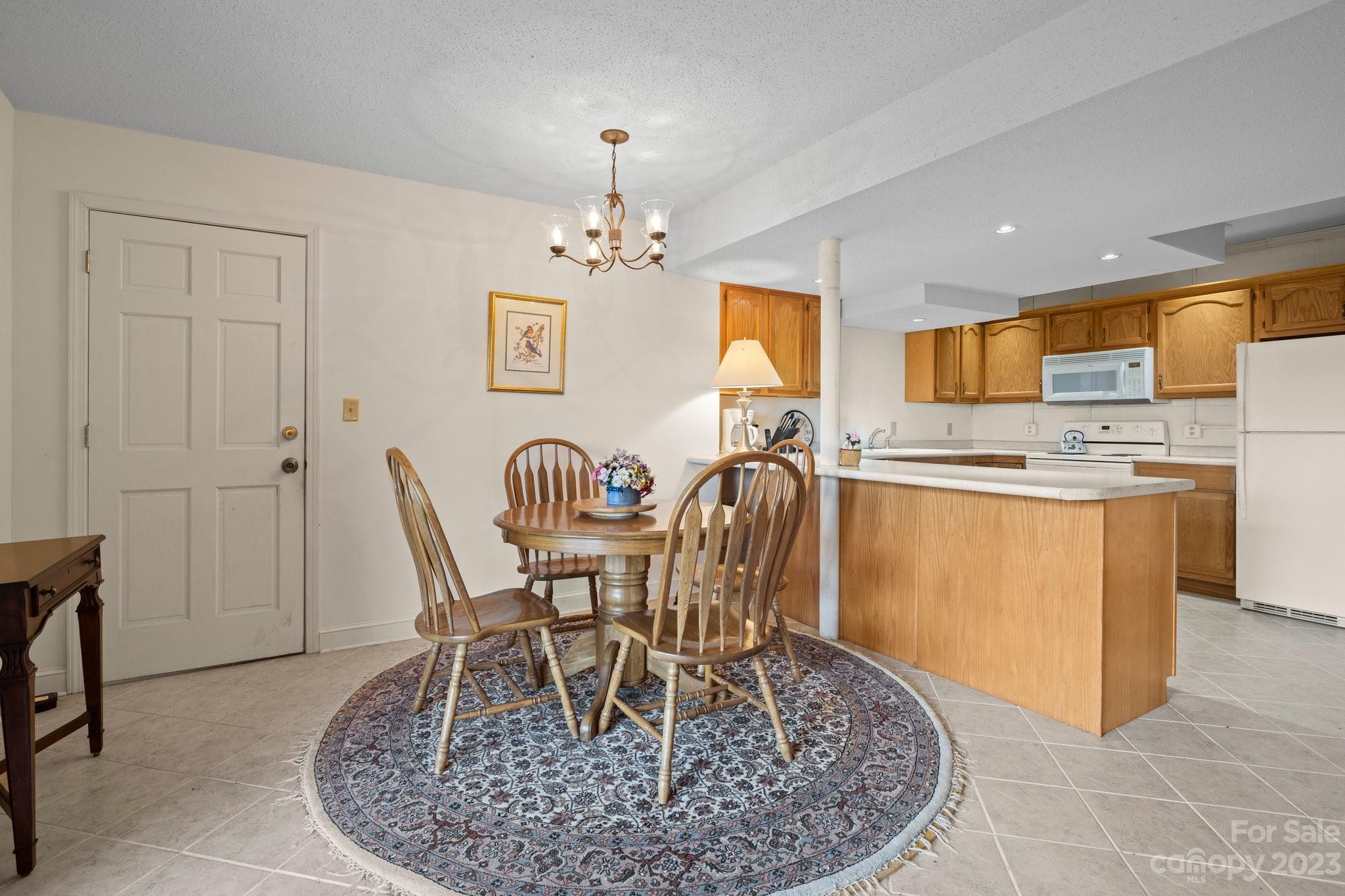 322 Goldenleaf Road Unit: 76&77
