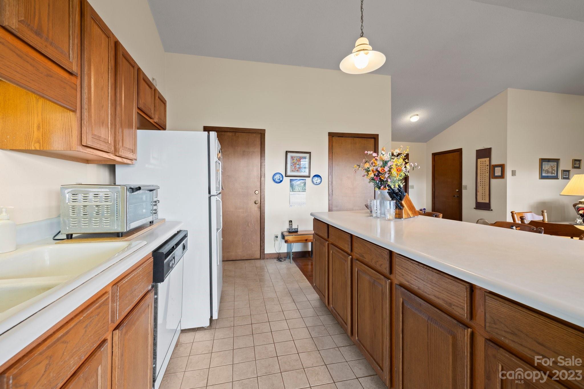 322 Goldenleaf Road Unit: 76&77