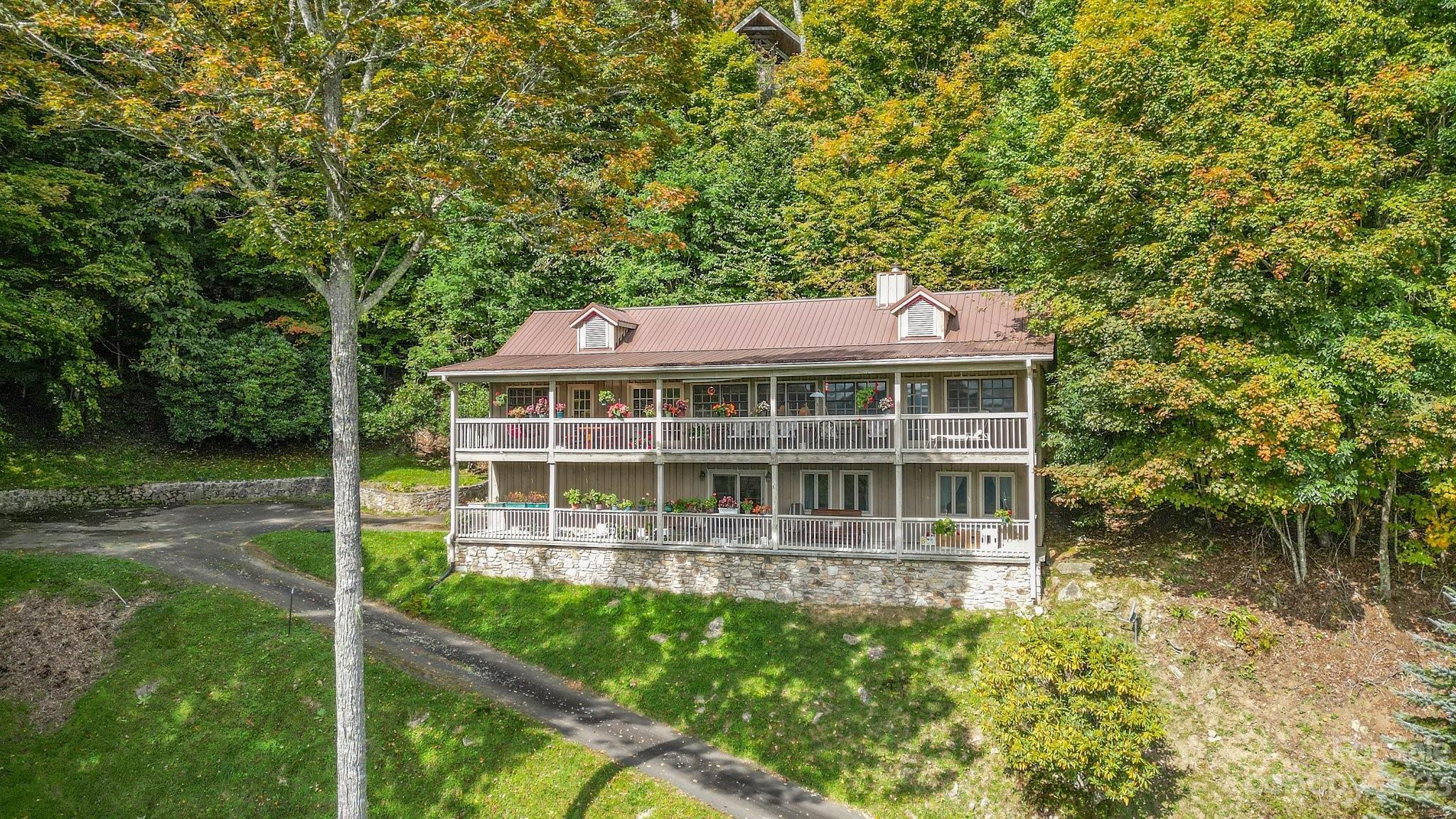322 Goldenleaf Road Unit: 76&77