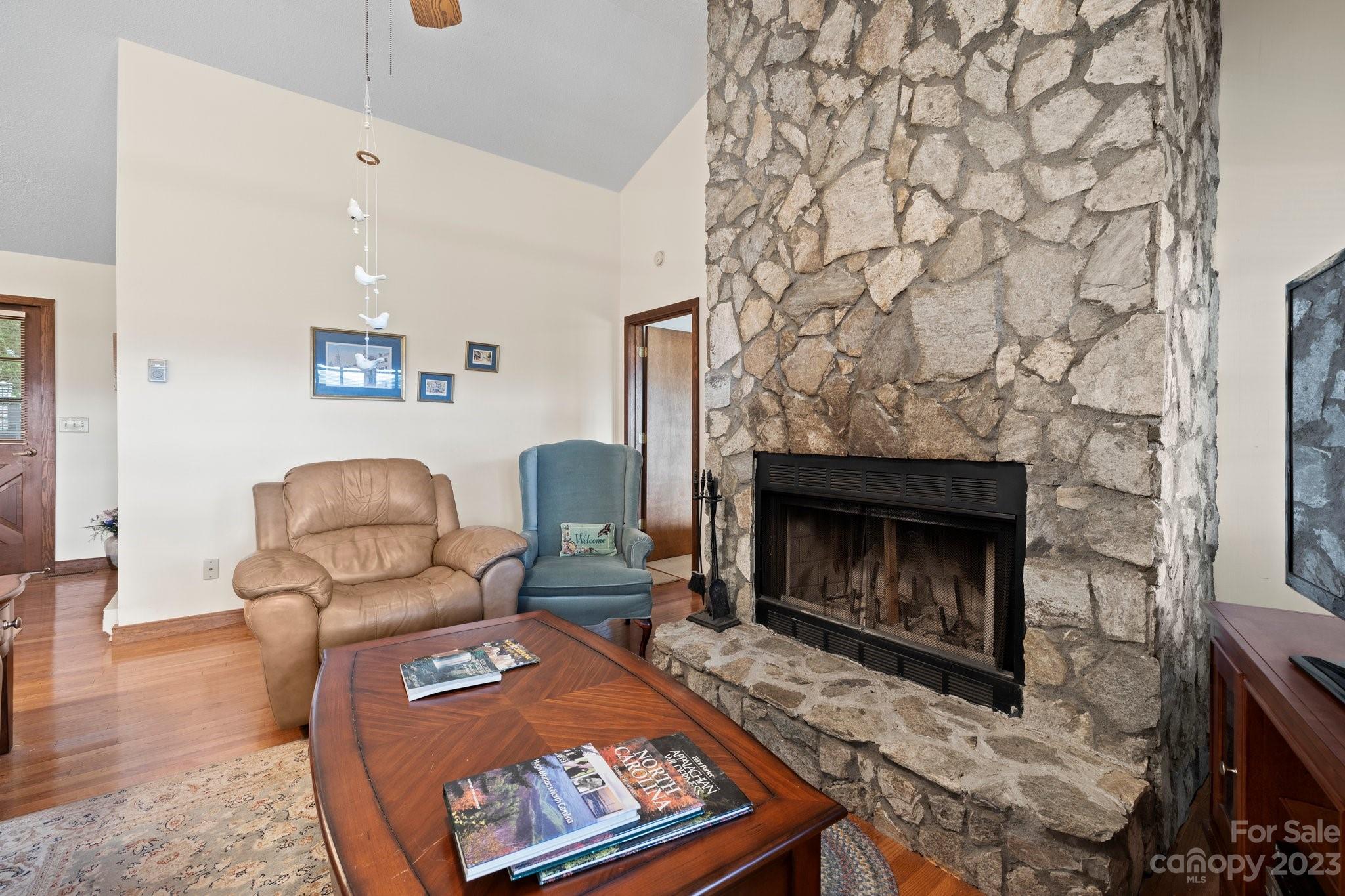 322 Goldenleaf Road Unit: 76&77