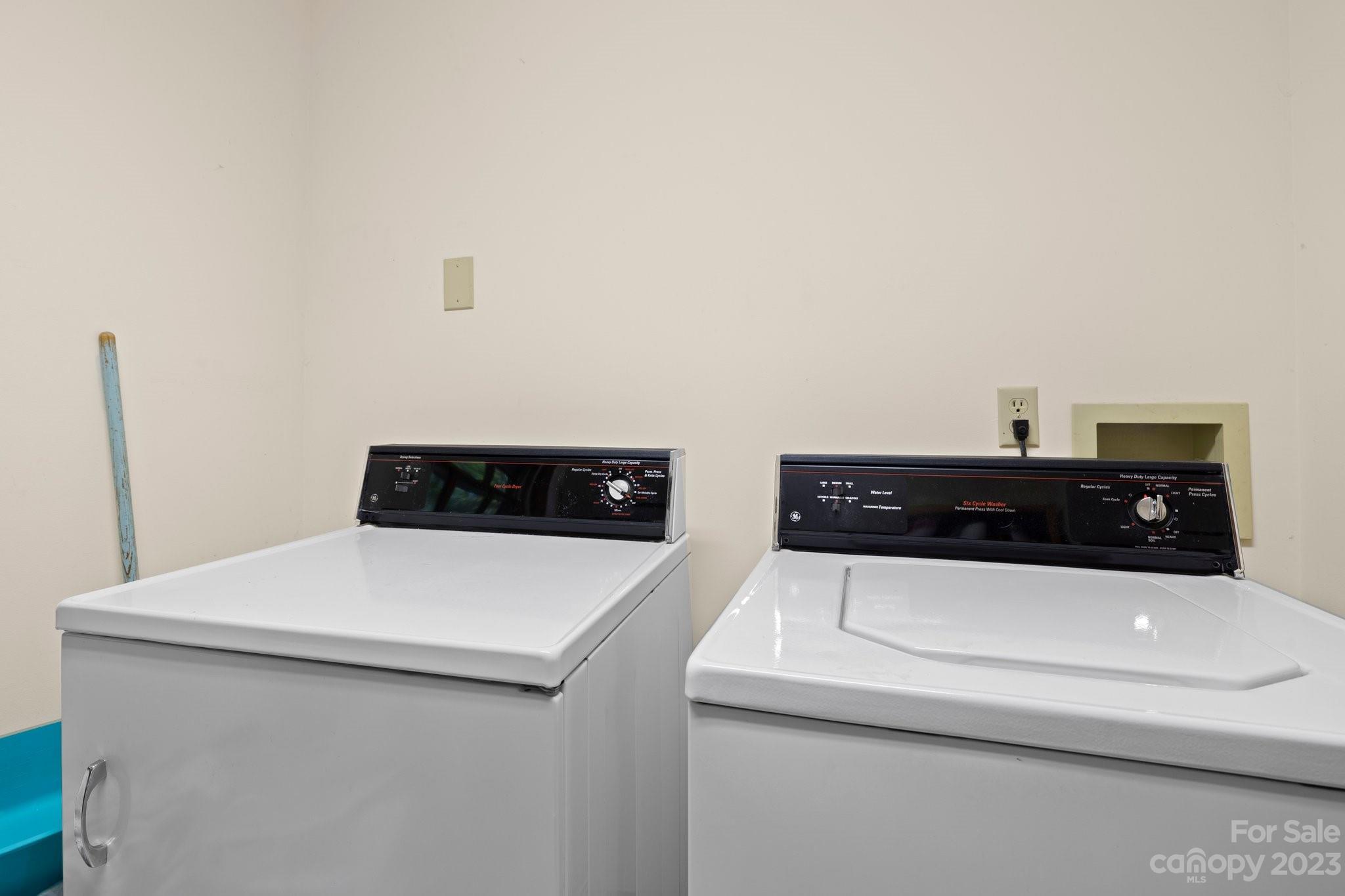 322 Goldenleaf Road Unit: 76&77