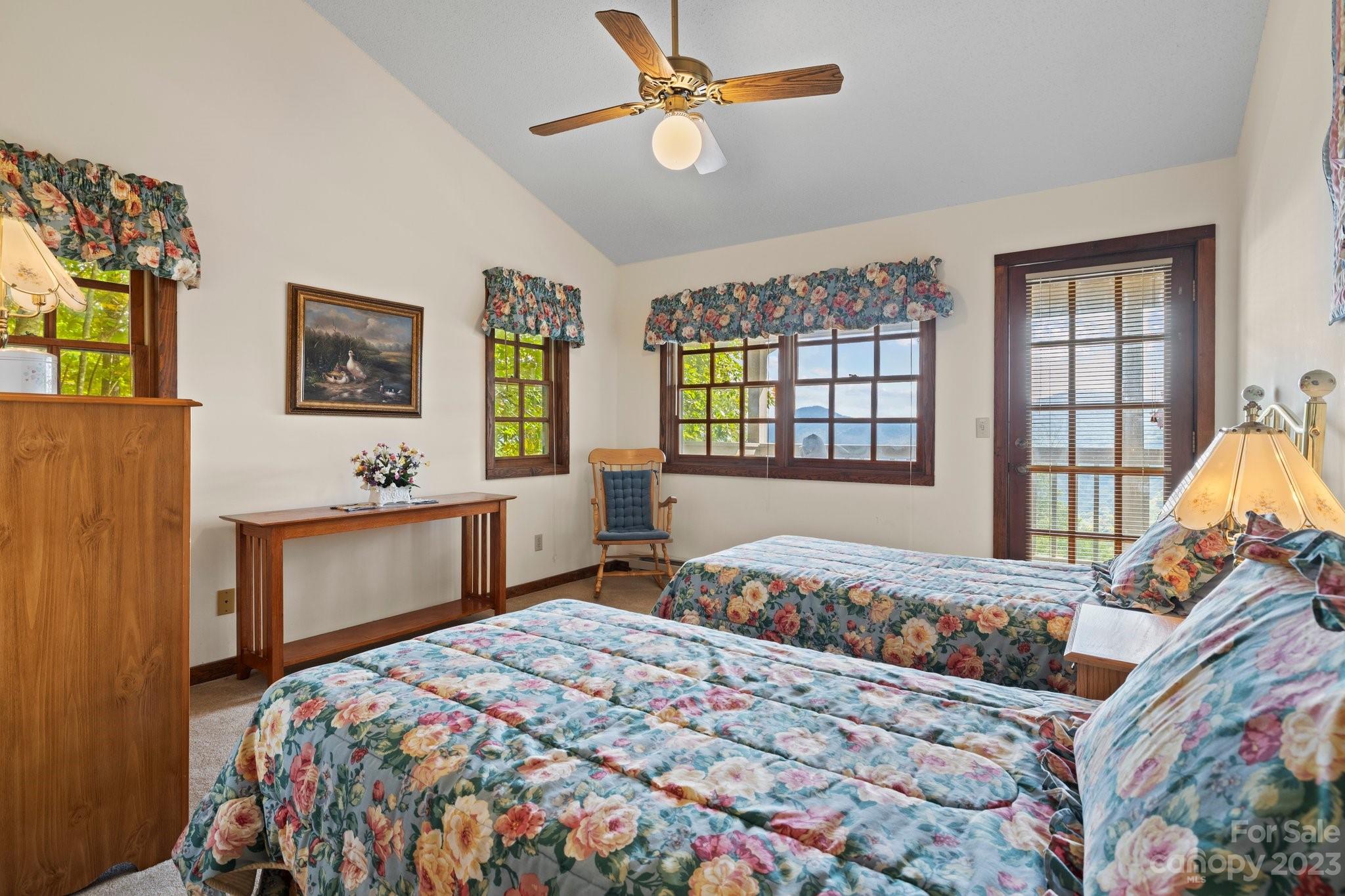 322 Goldenleaf Road Unit: 76&77