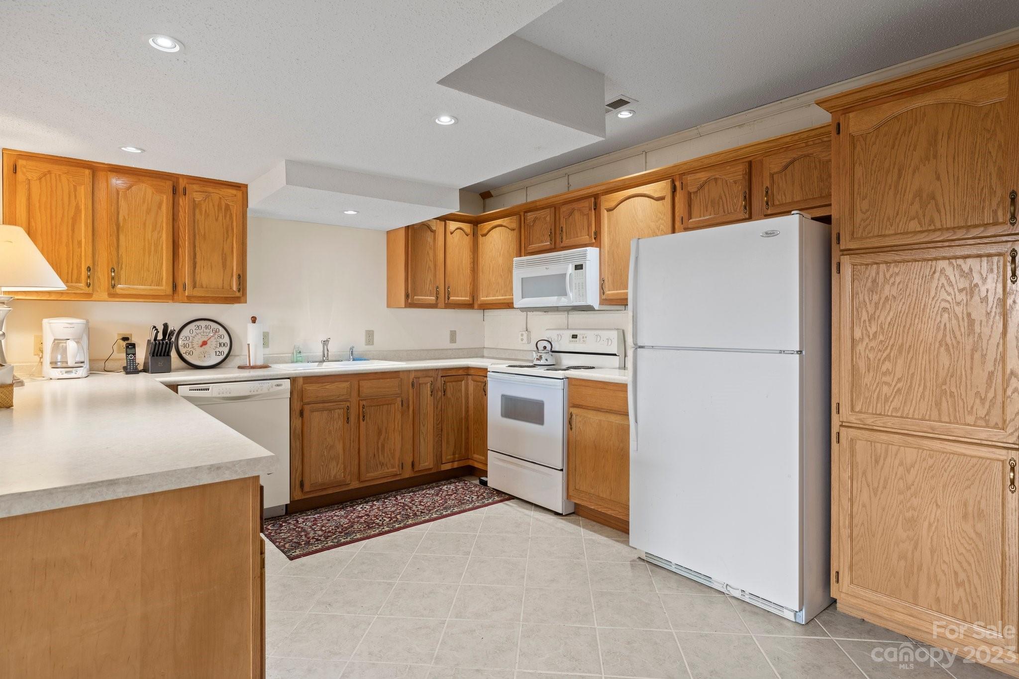 322 Goldenleaf Road Unit: 76&77