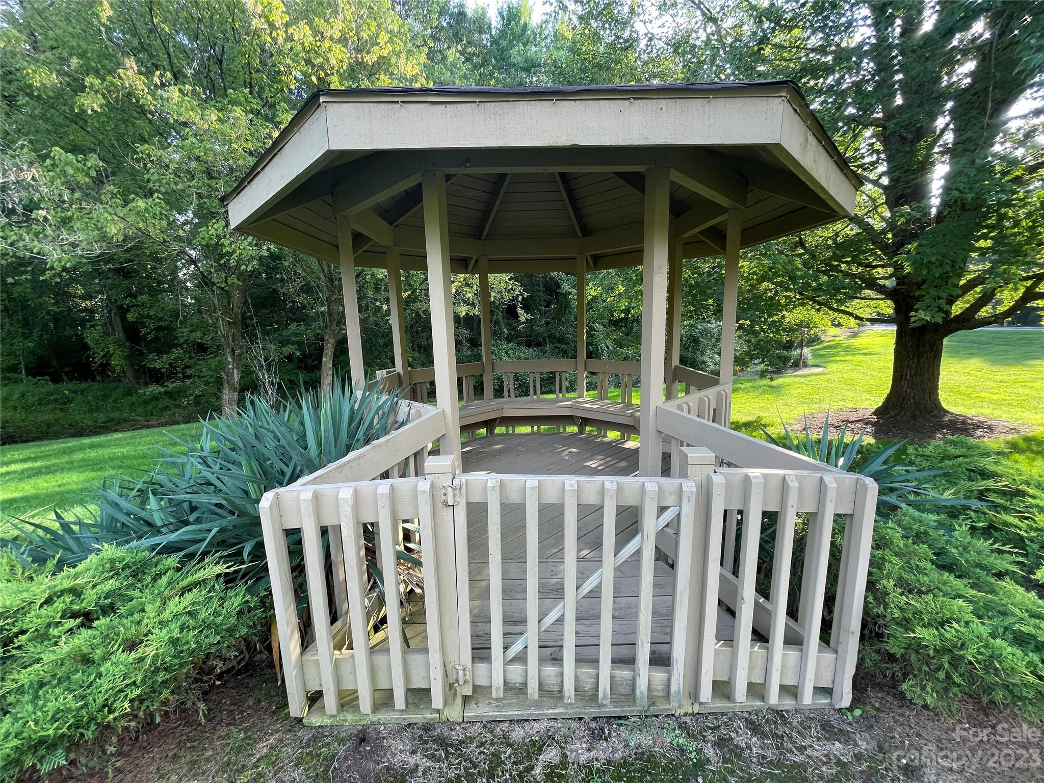 104 Live Oak Lane Unit: 104/2