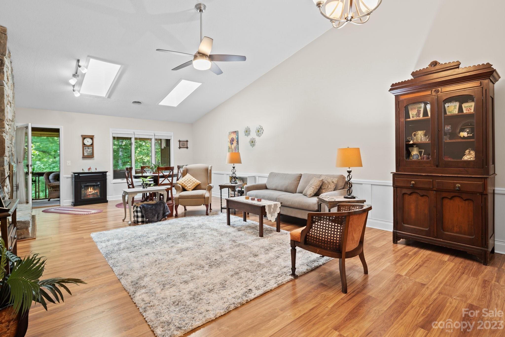 104 Live Oak Lane Unit: 104/2