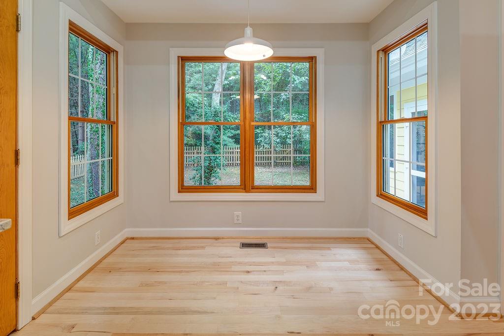 14 Pinecroft Road