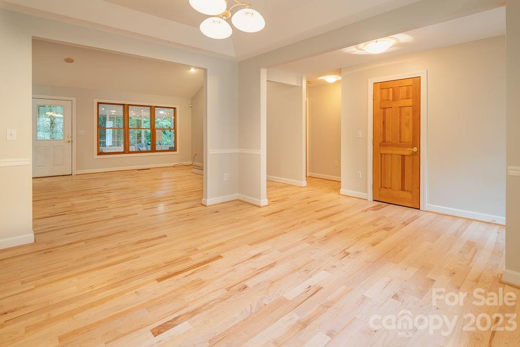 14 Pinecroft Road