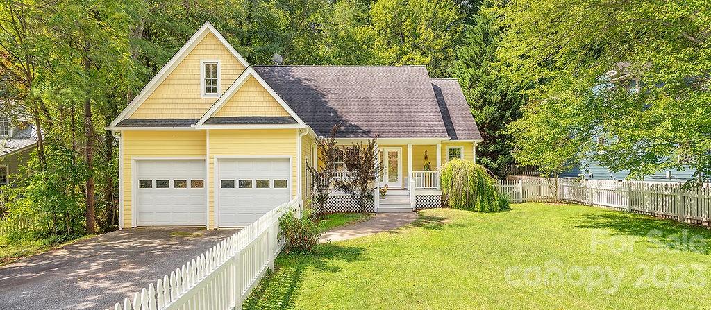 14 Pinecroft Road