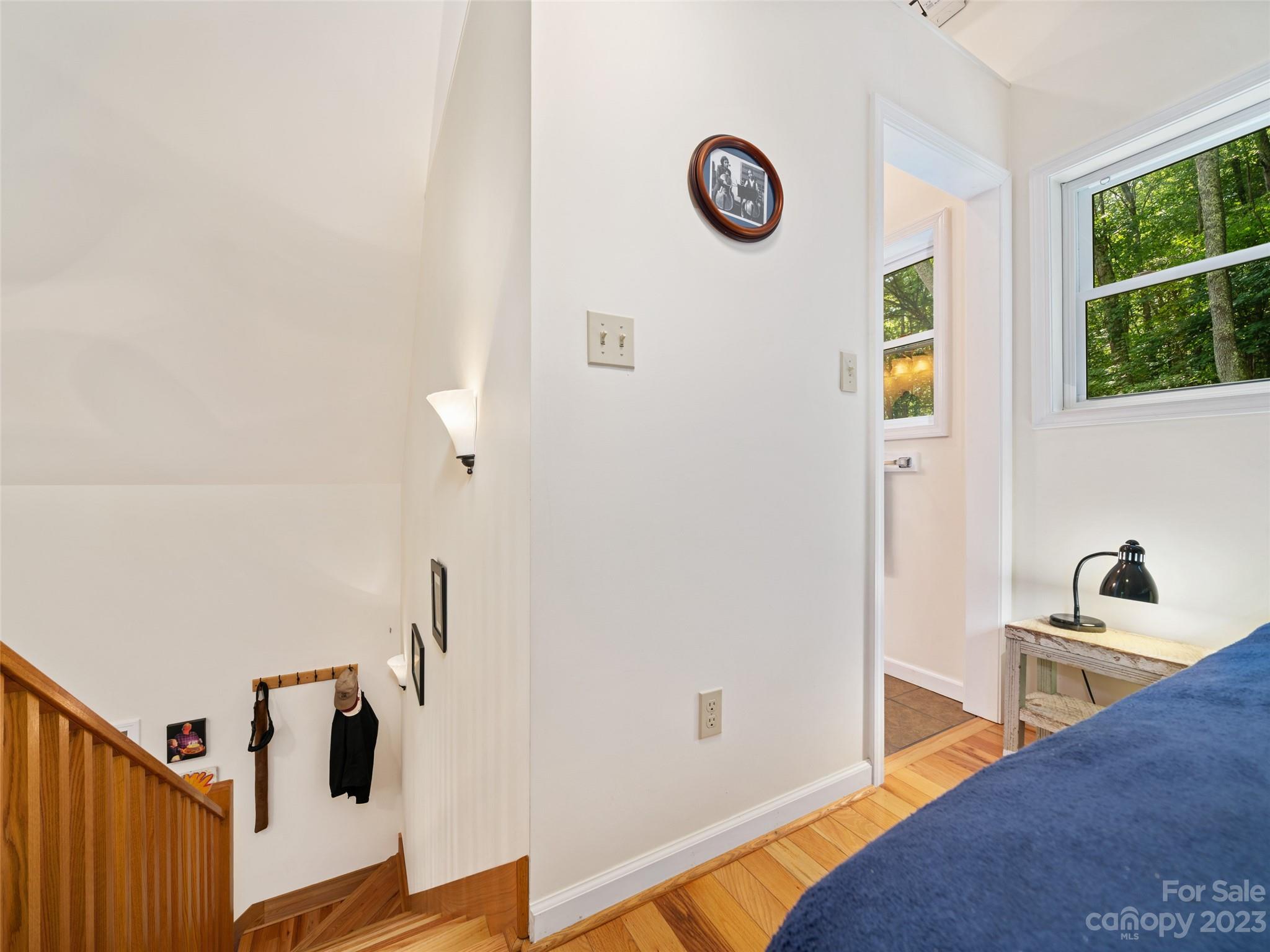 319 Narrow Way Road