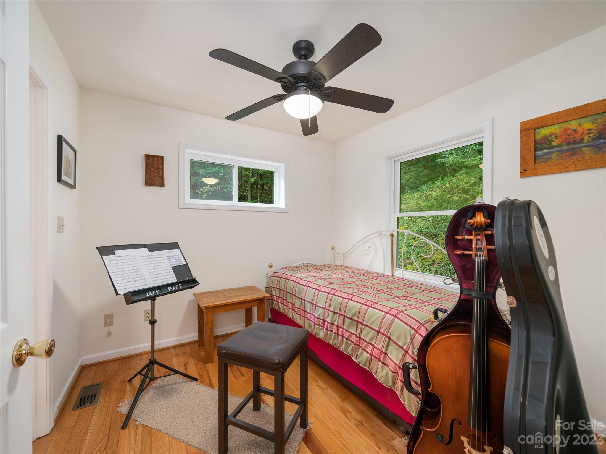 319 Narrow Way Road