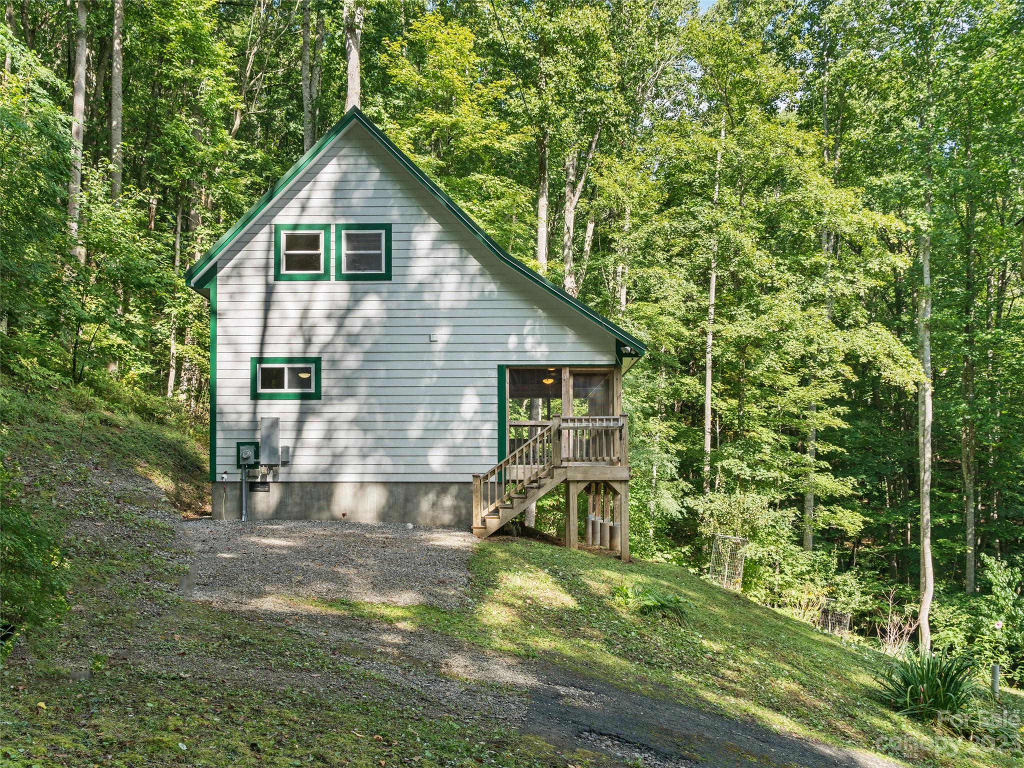 319 Narrow Way Road