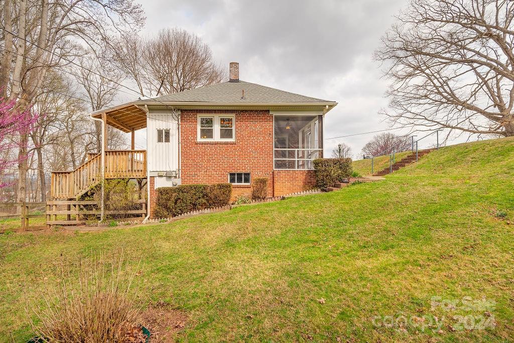 5 Enka Oak Street