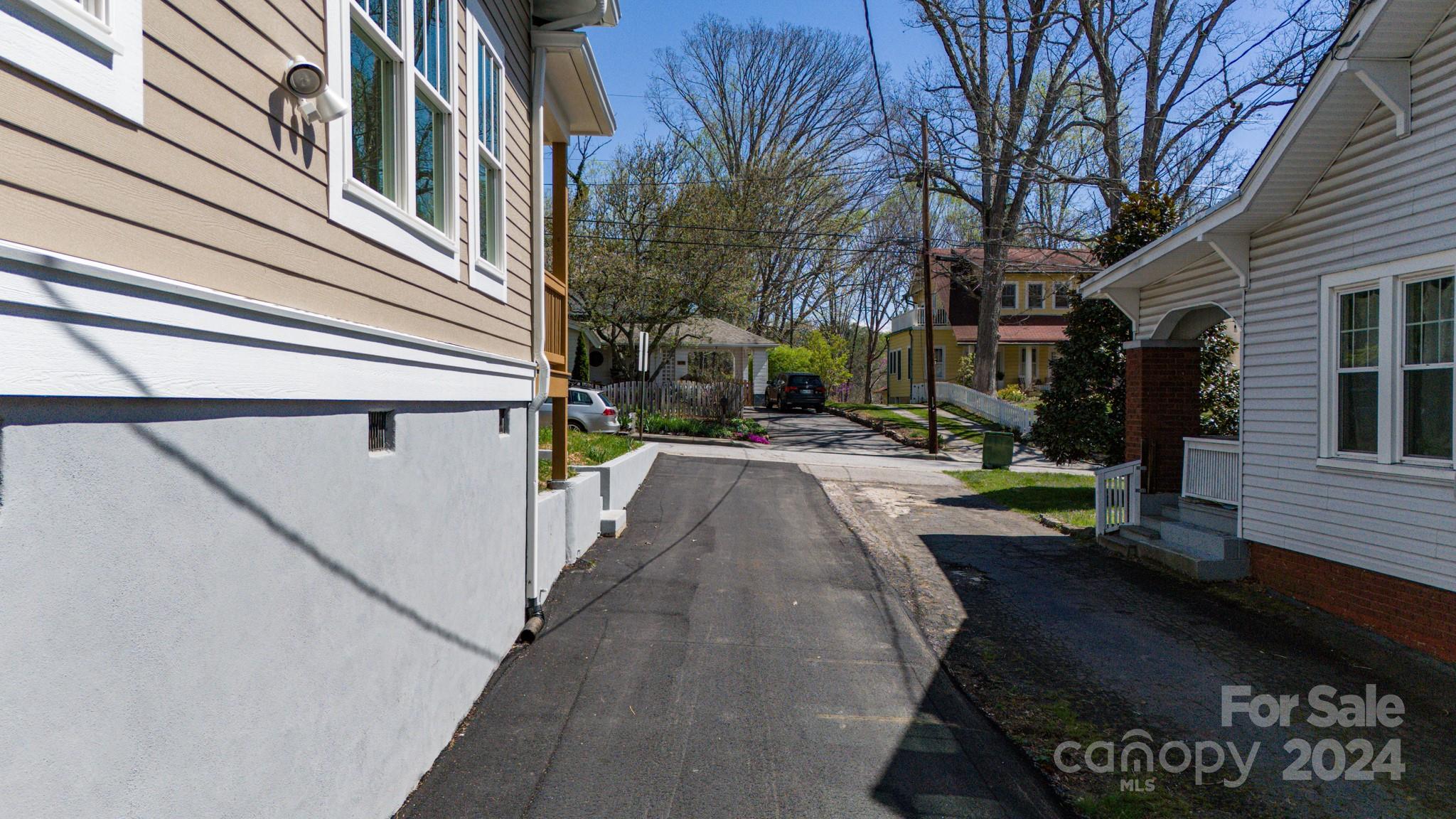 111 Forest Hill Drive