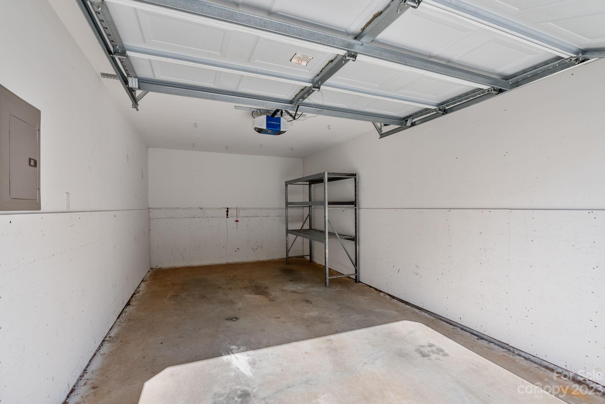 1000 Olde Eastwood Village Boulevard