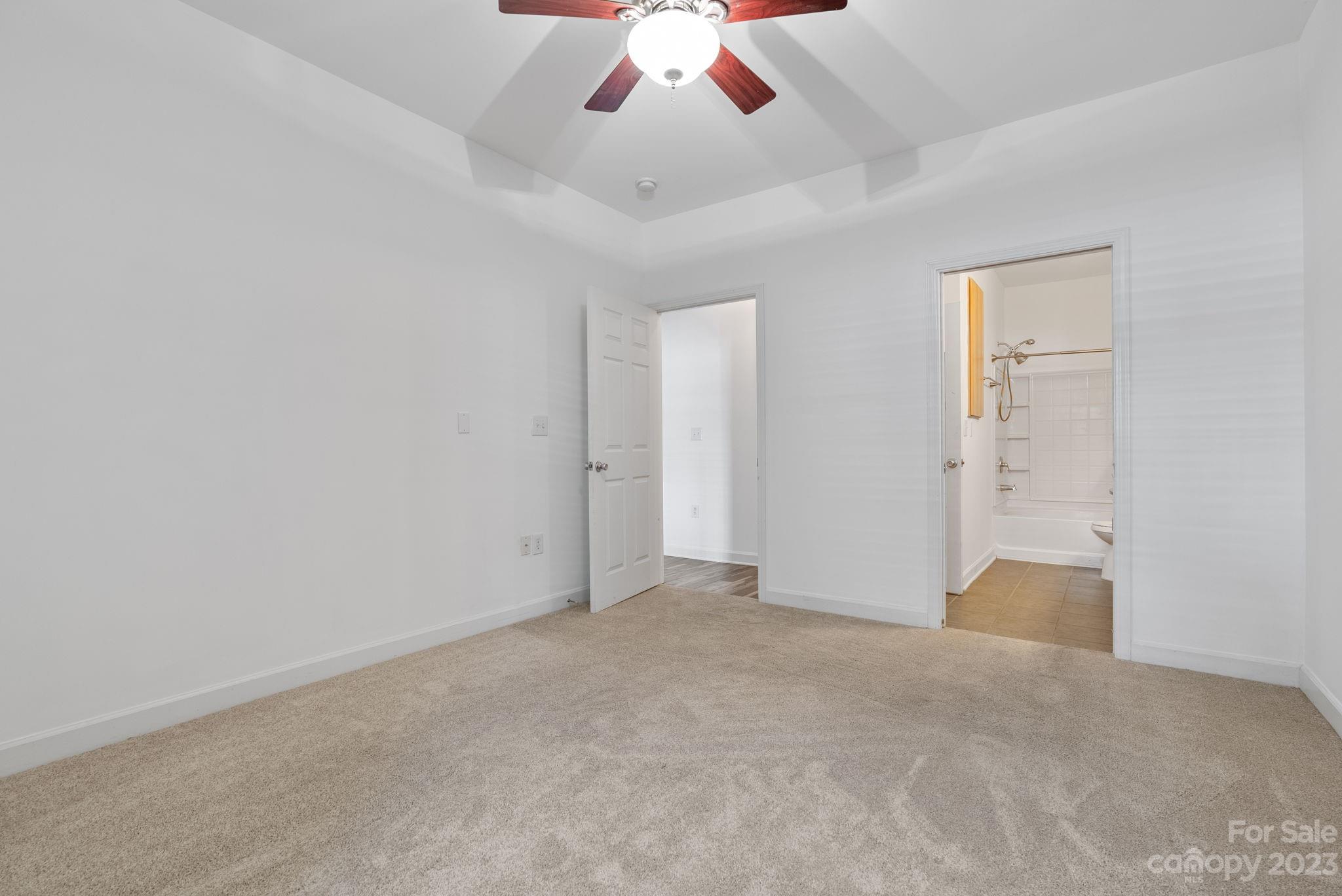 1000 Olde Eastwood Village Boulevard