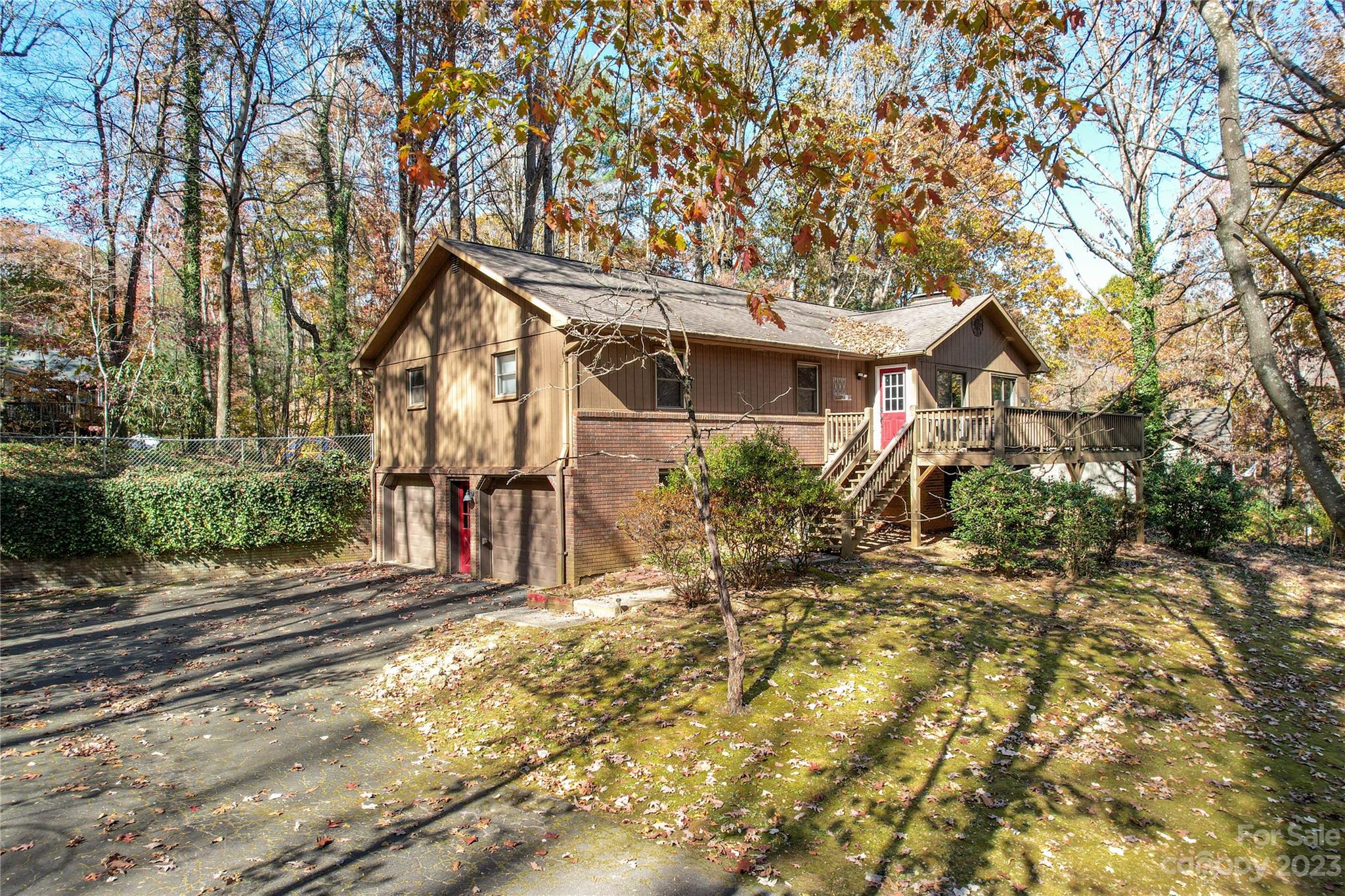 225 Stonebrook Drive