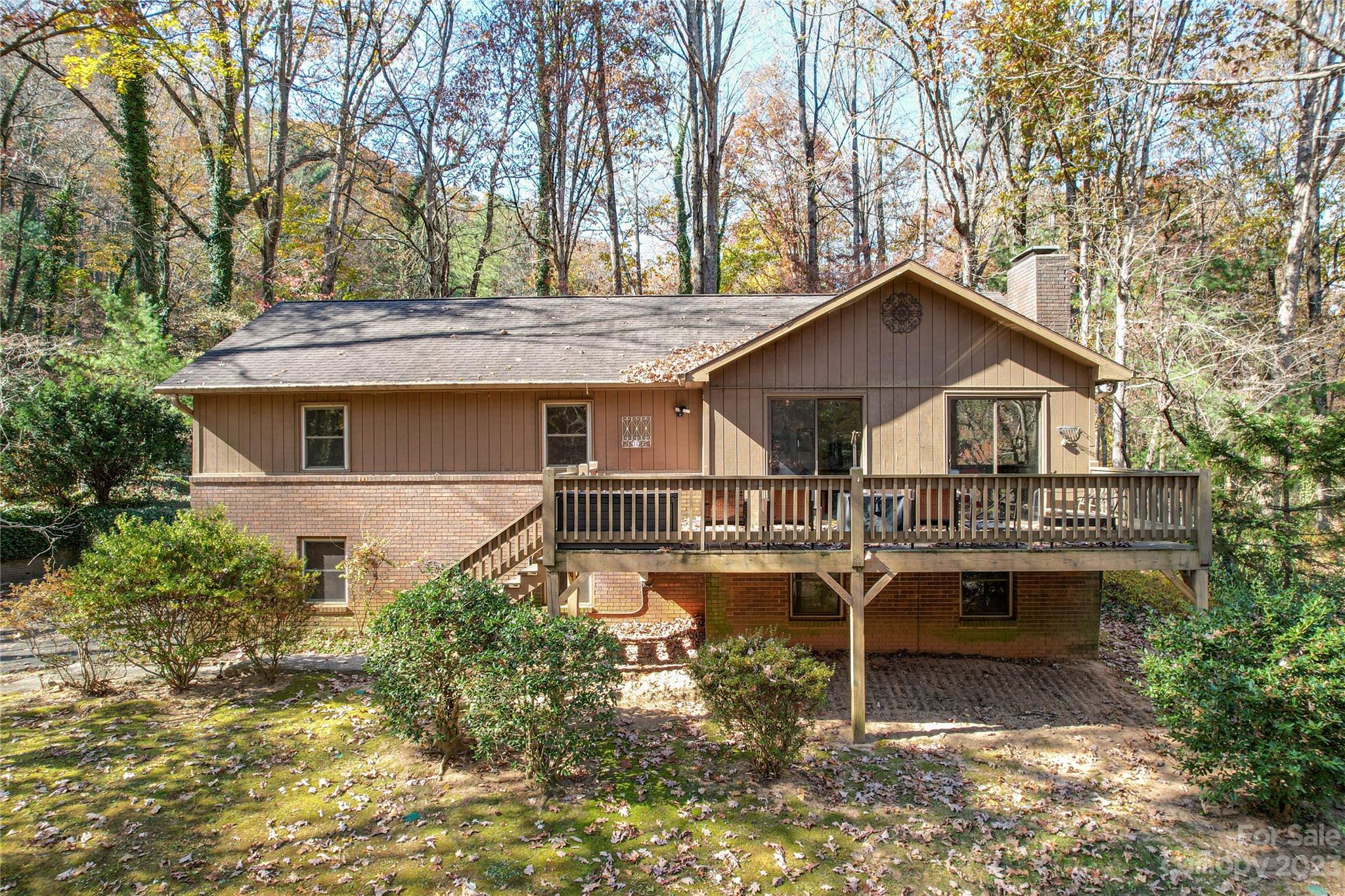 225 Stonebrook Drive