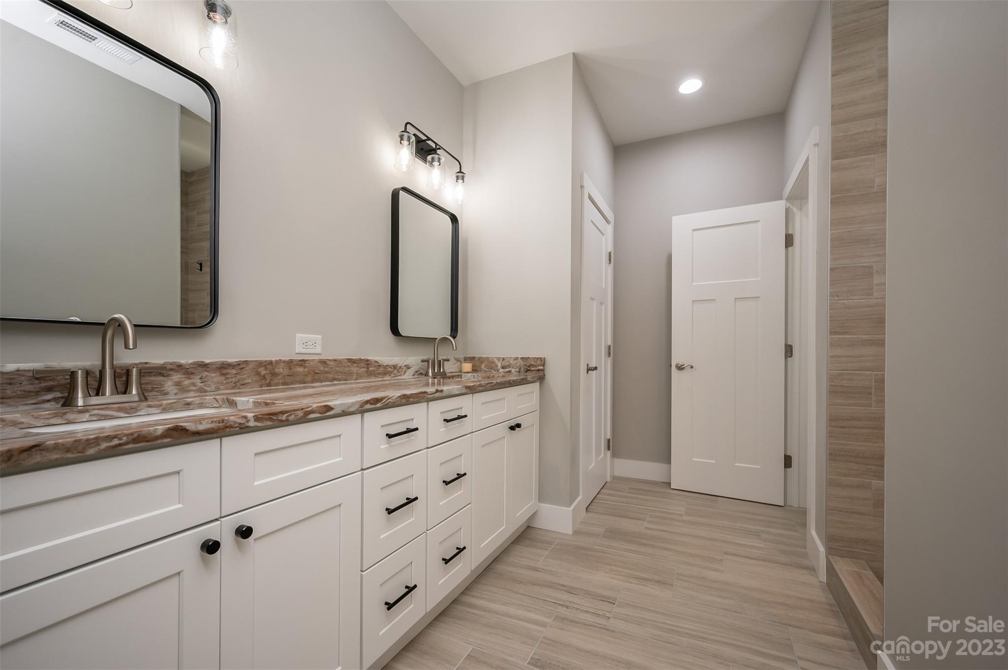 203 Hayes Ridge Lane