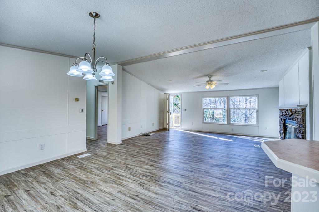 105 Kayce Lane