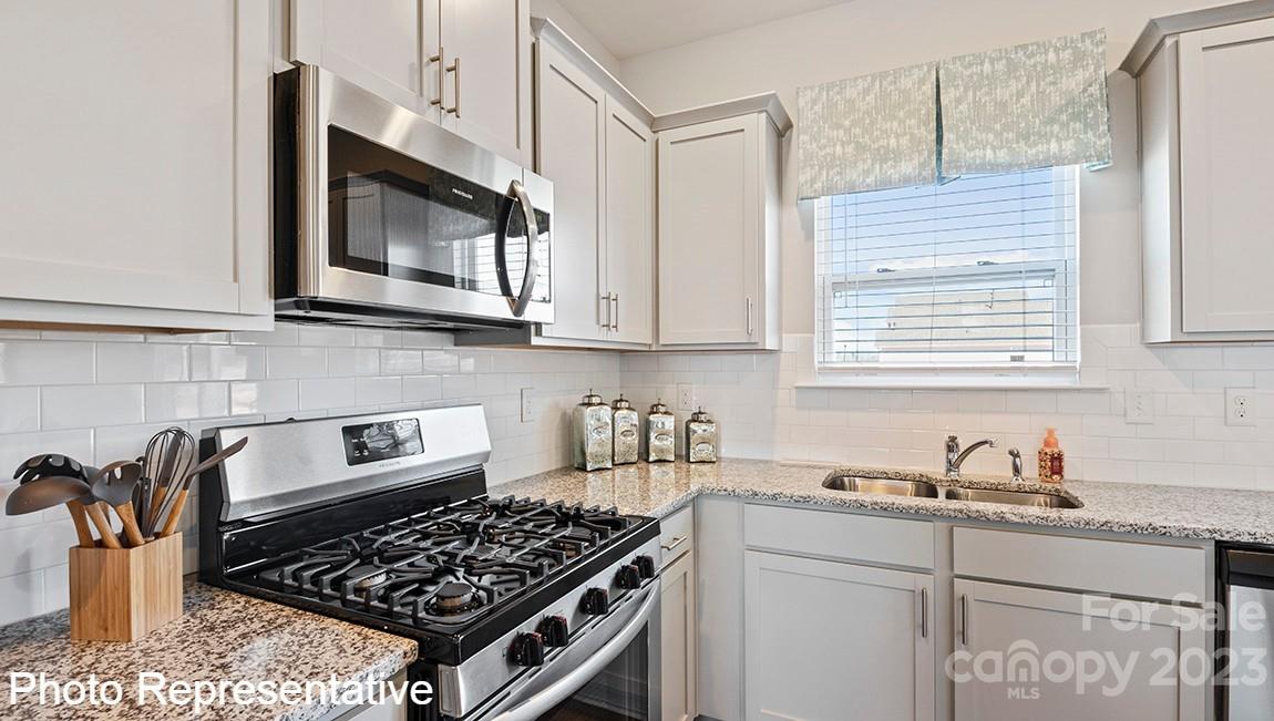 718 Fountain Park Boulevard