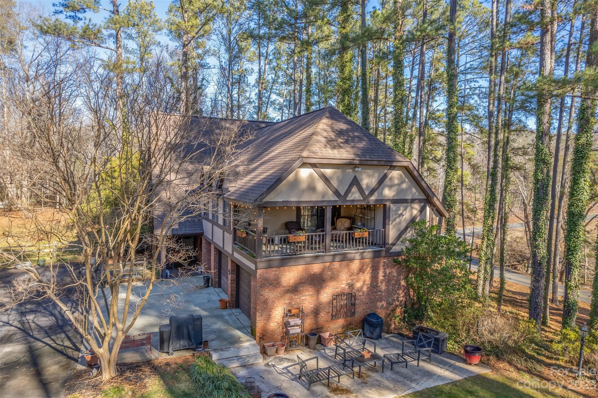 286 Burch Hutchins Road