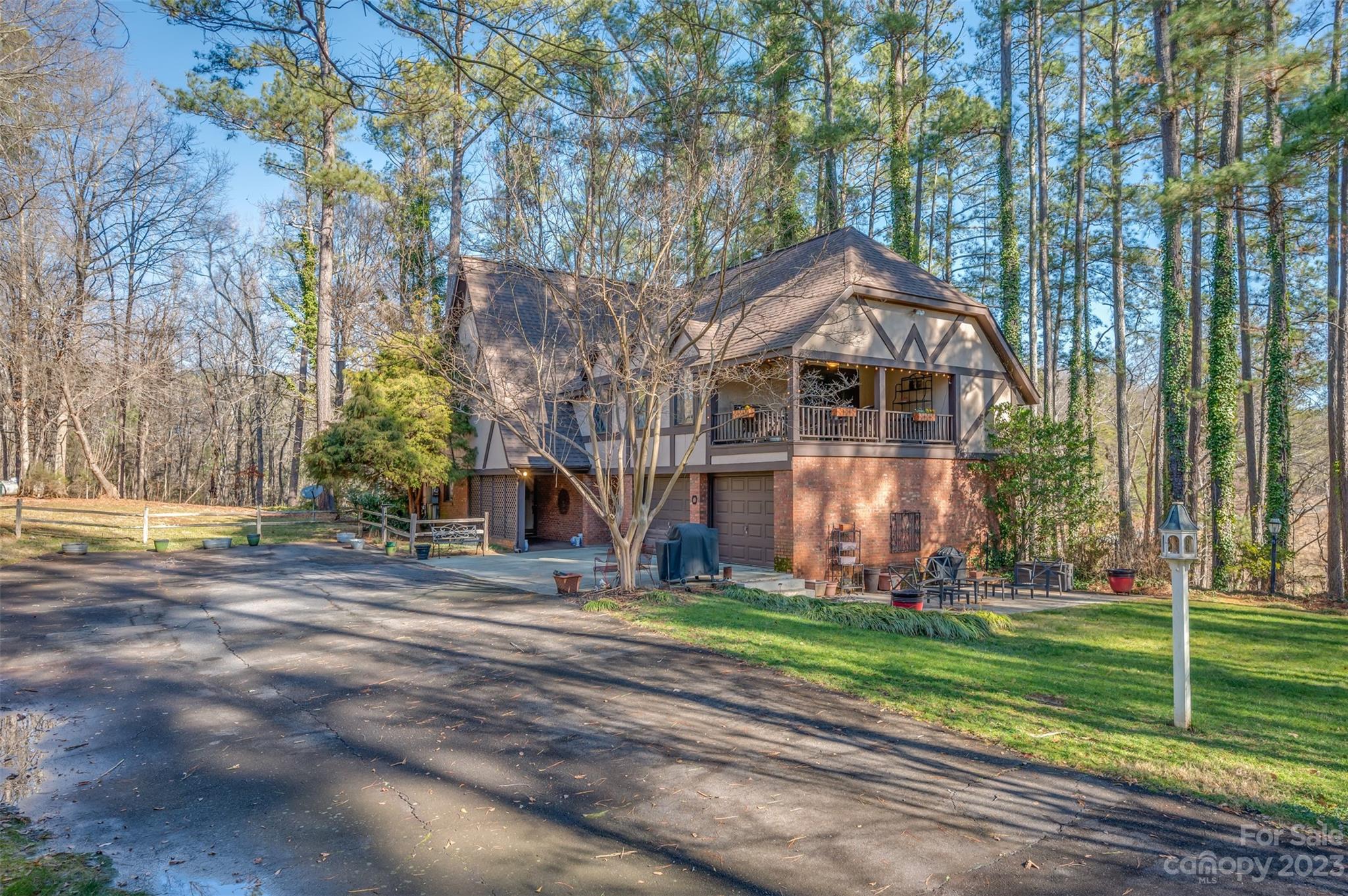 286 Burch Hutchins Road