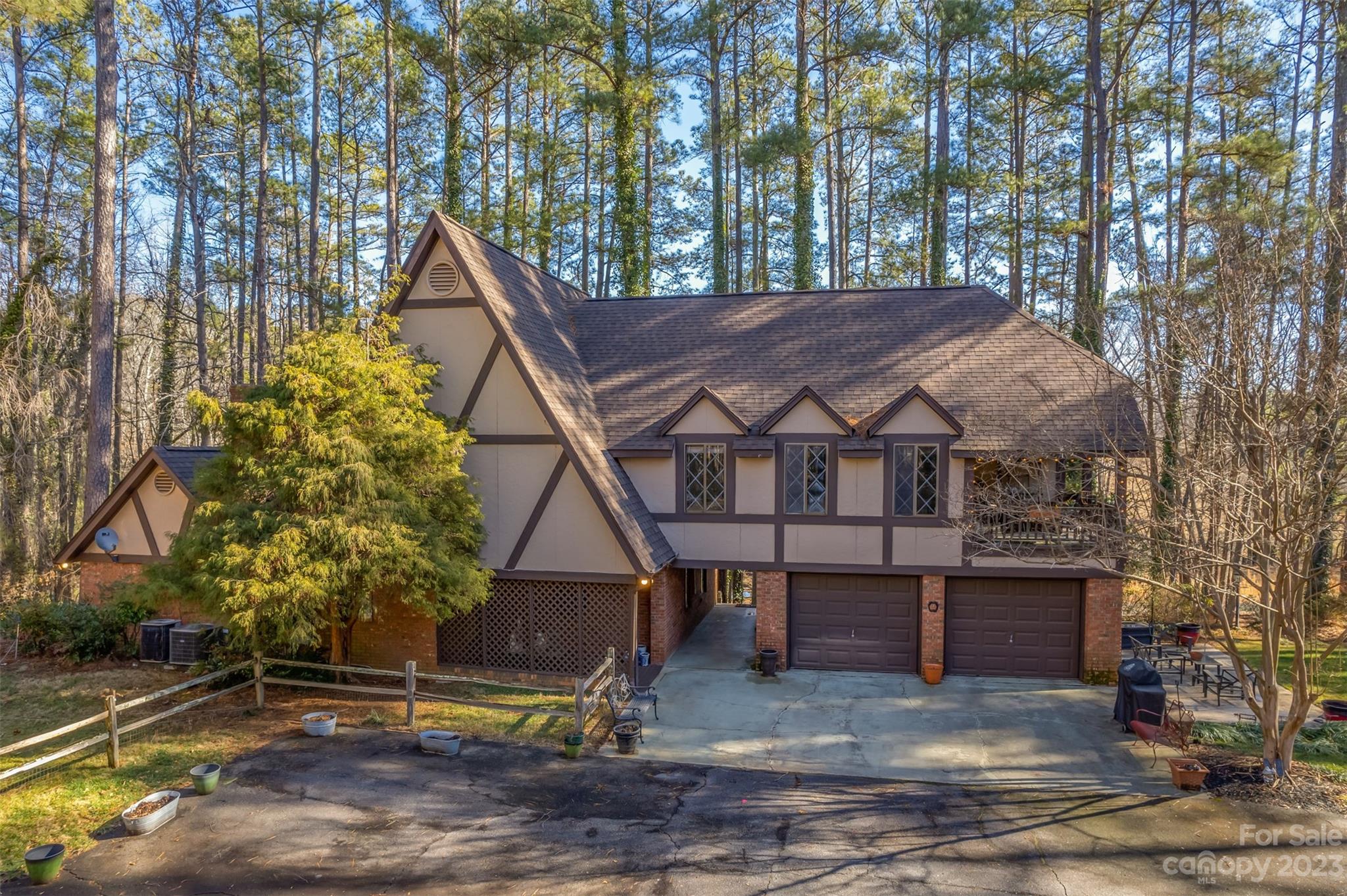 286 Burch Hutchins Road