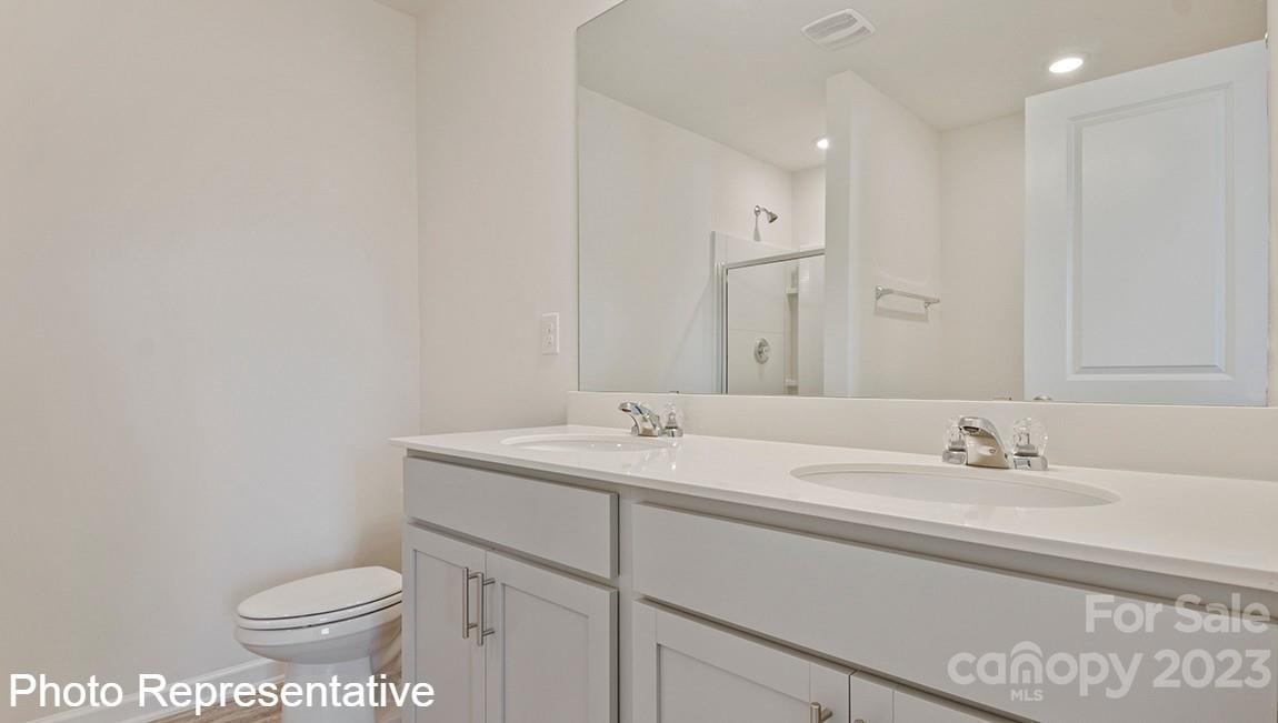 734 Fountain Park Boulevard