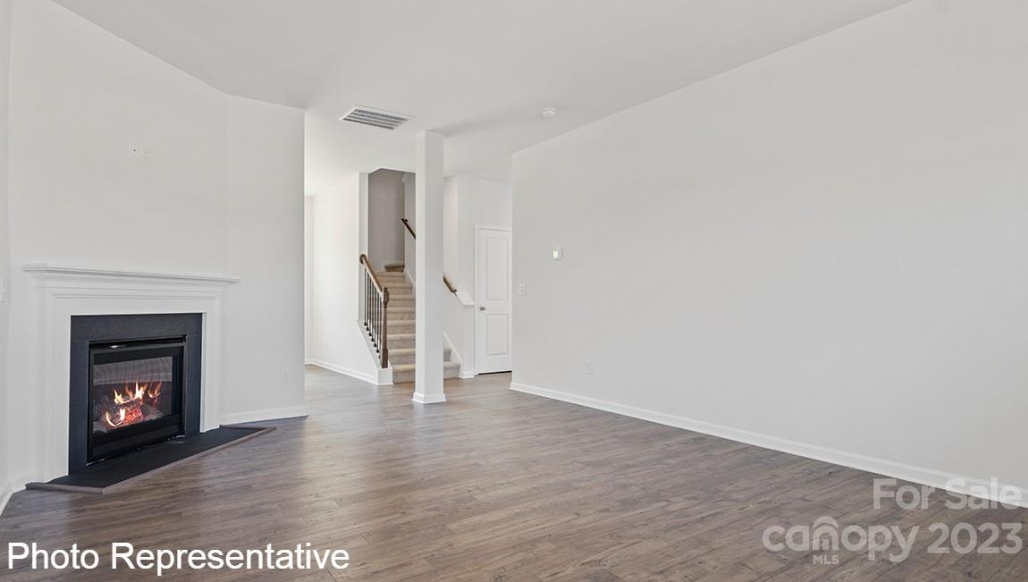 734 Fountain Park Boulevard