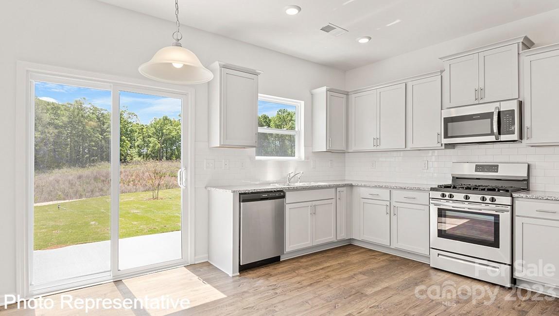 734 Fountain Park Boulevard