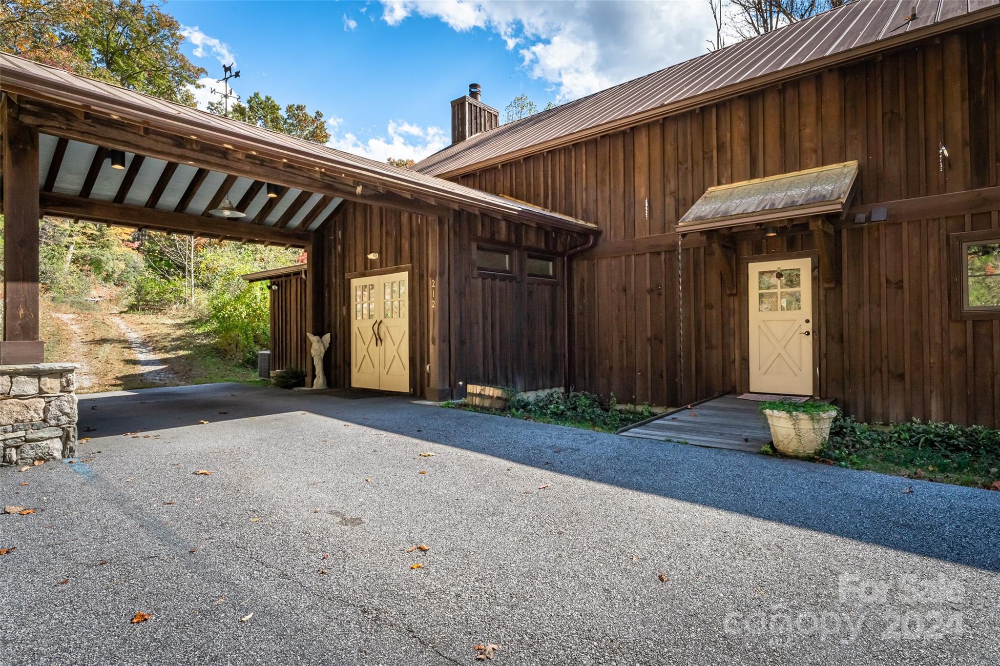 111 Fiddlehead Lane