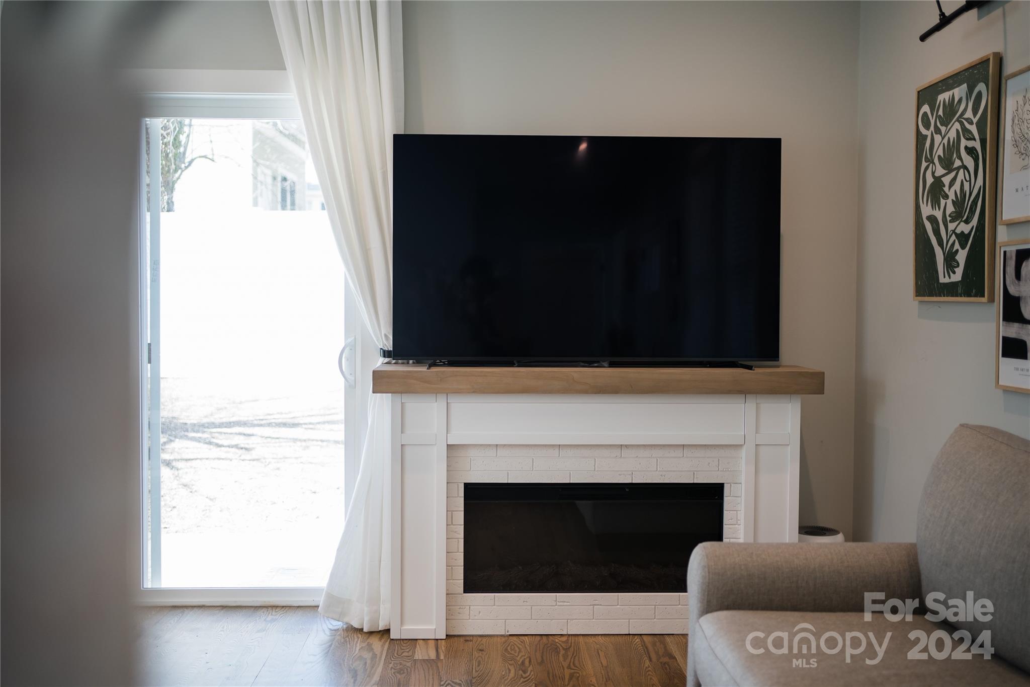 7 Mountain View Avenue