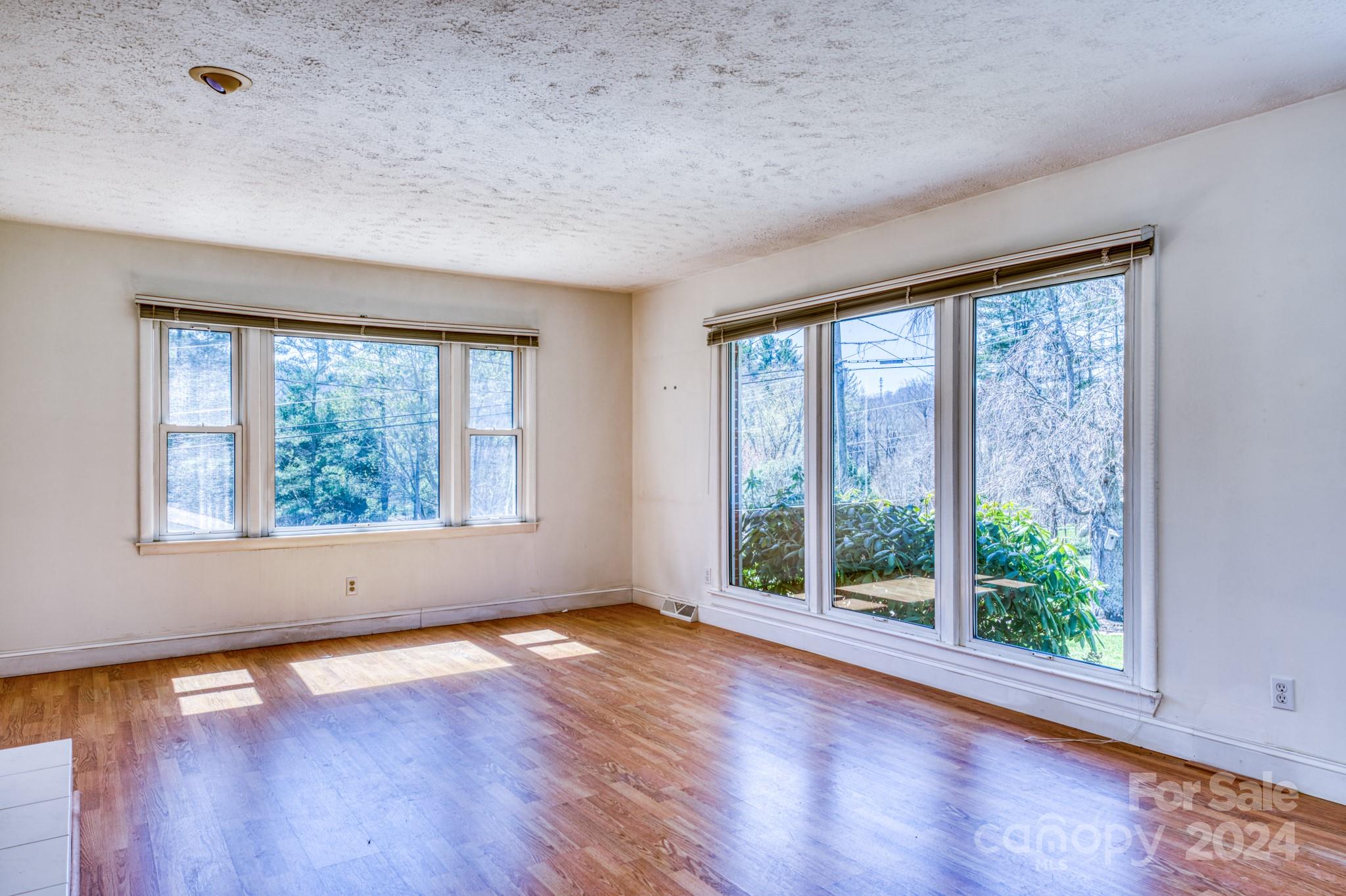 241 Mountain Crest Road