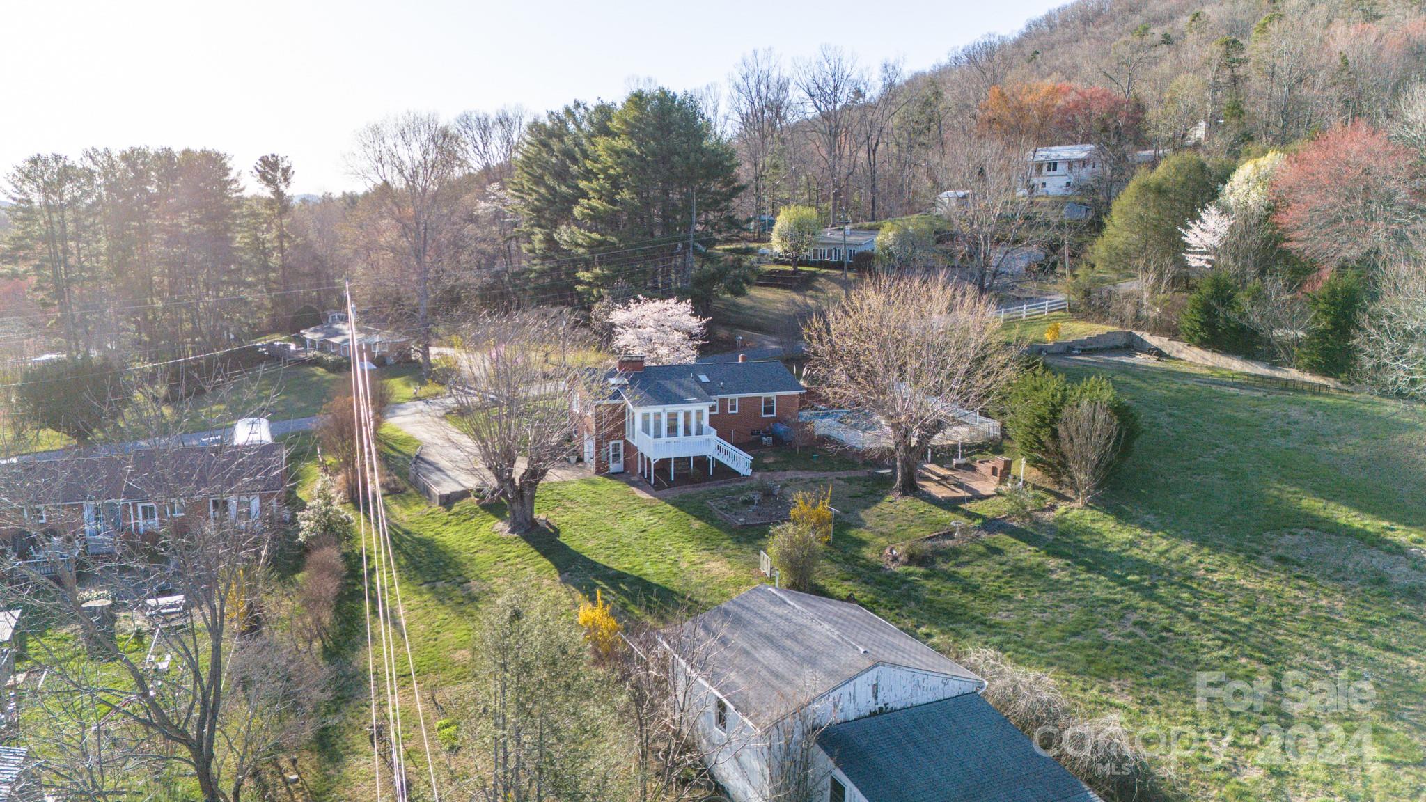 241 Mountain Crest Road