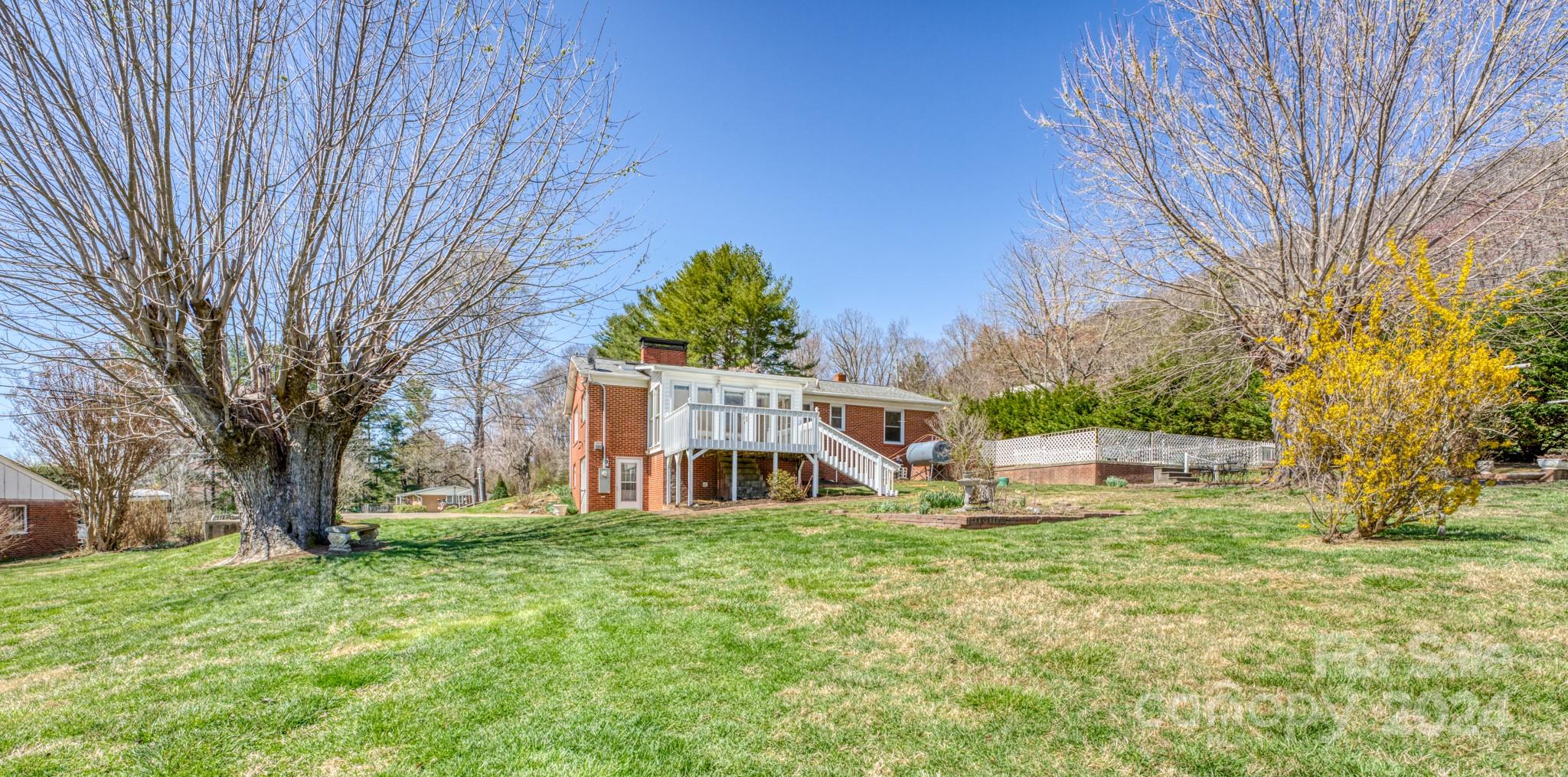 241 Mountain Crest Road