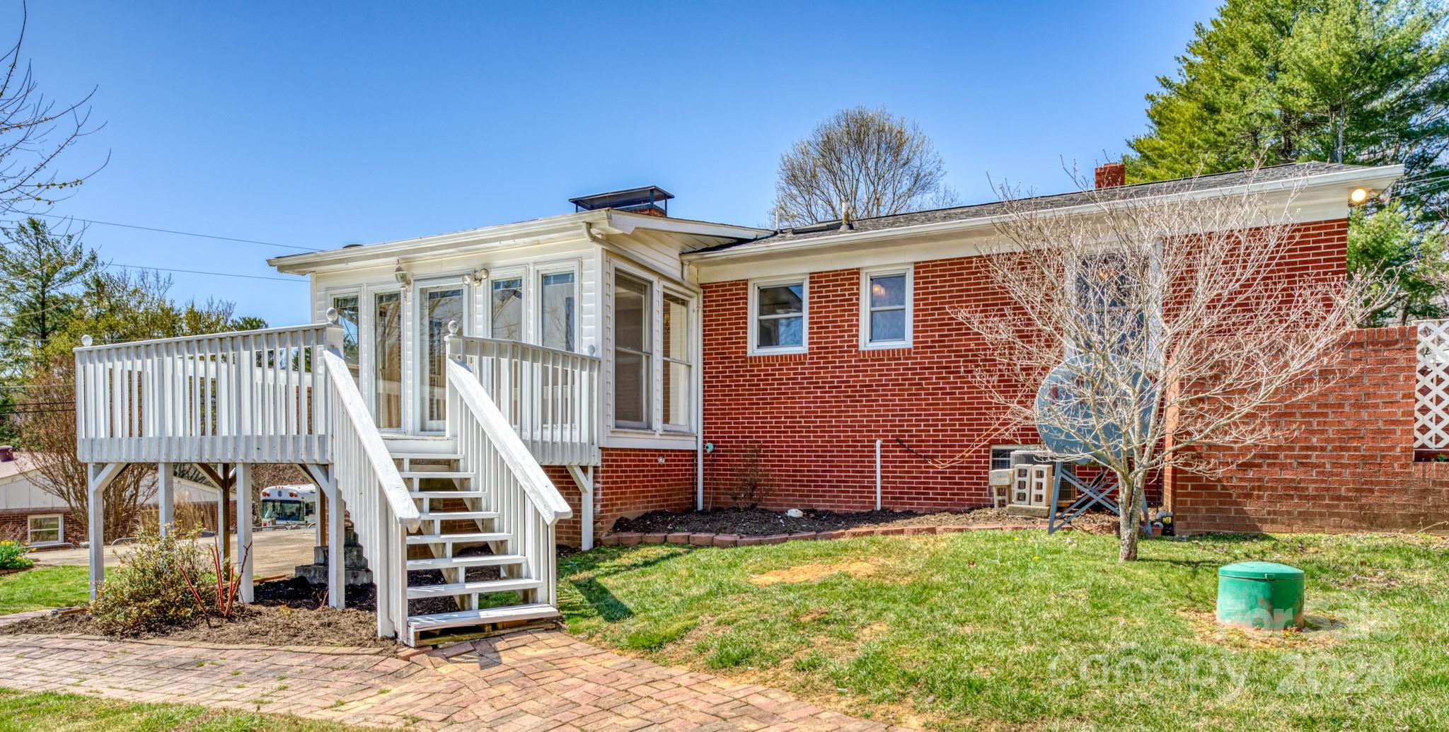 241 Mountain Crest Road