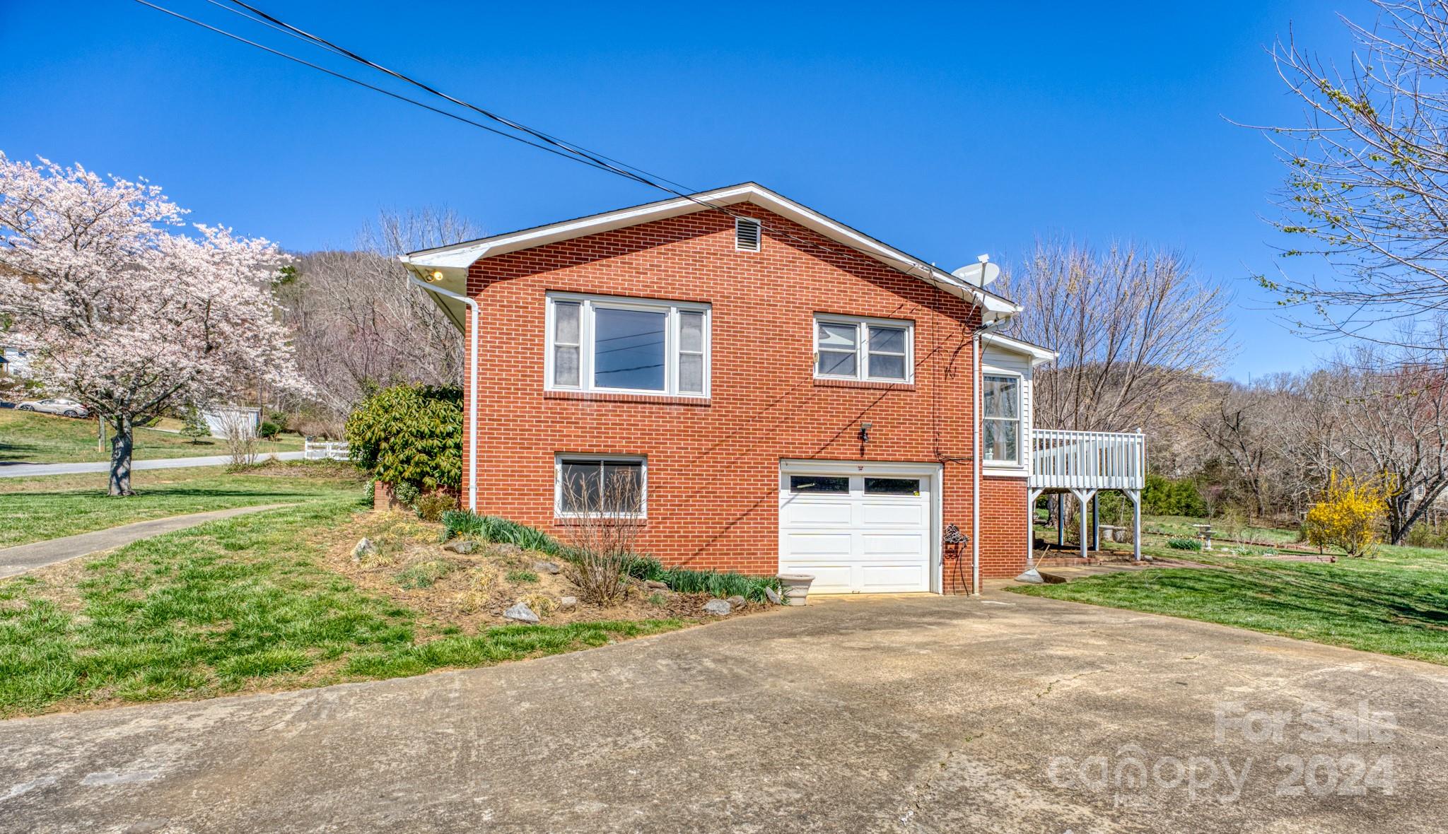 241 Mountain Crest Road