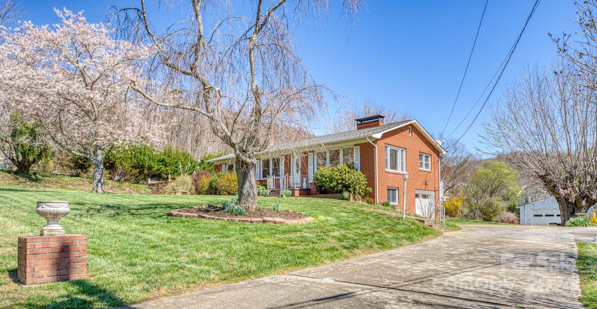 241 Mountain Crest Road