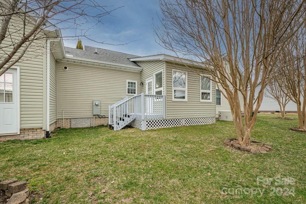 418 Sassafras Drive