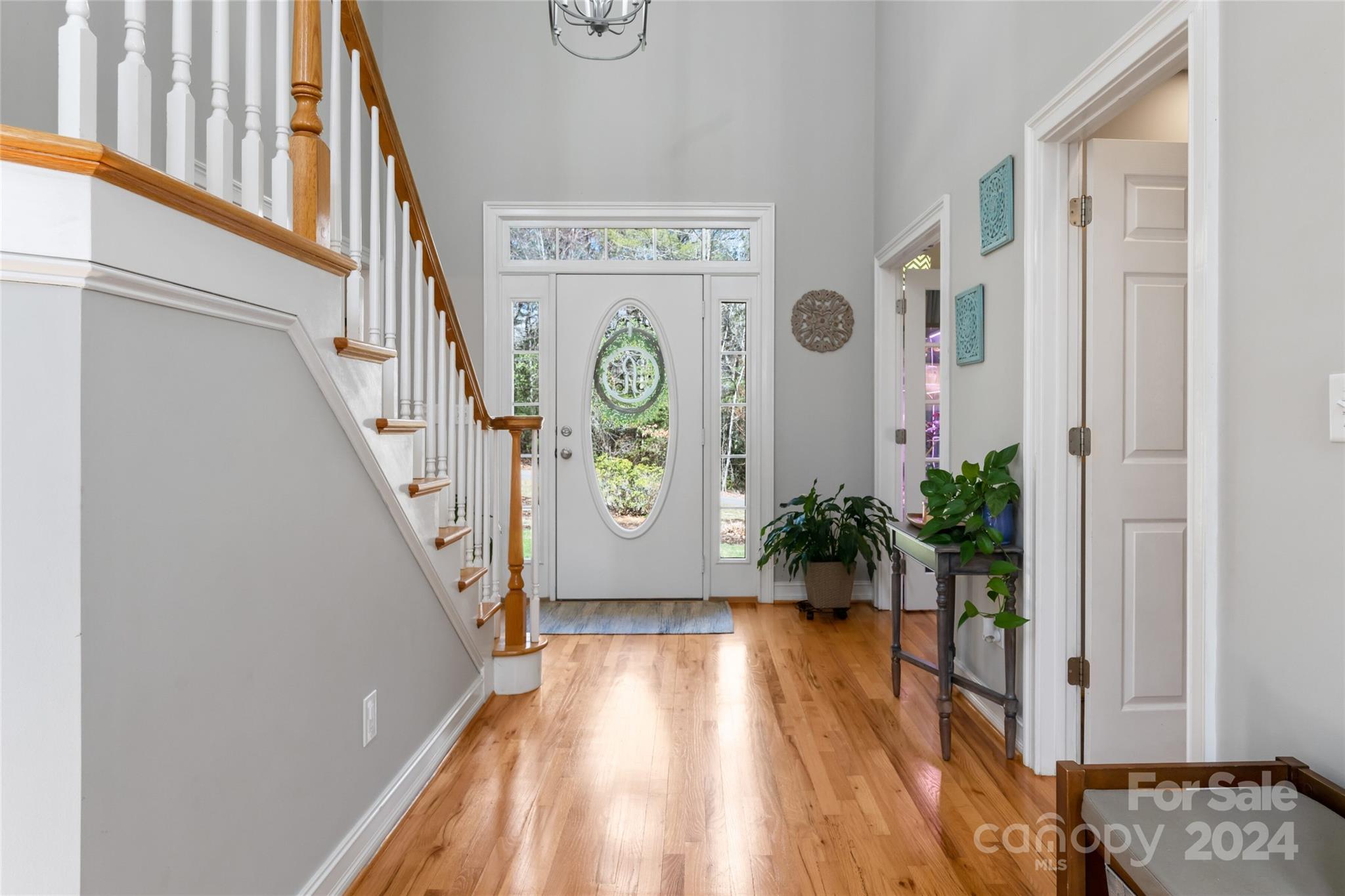 19 Alexander Crest Drive