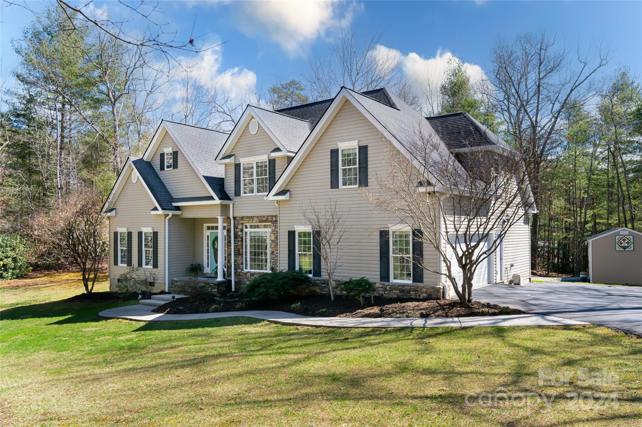 19 Alexander Crest Drive