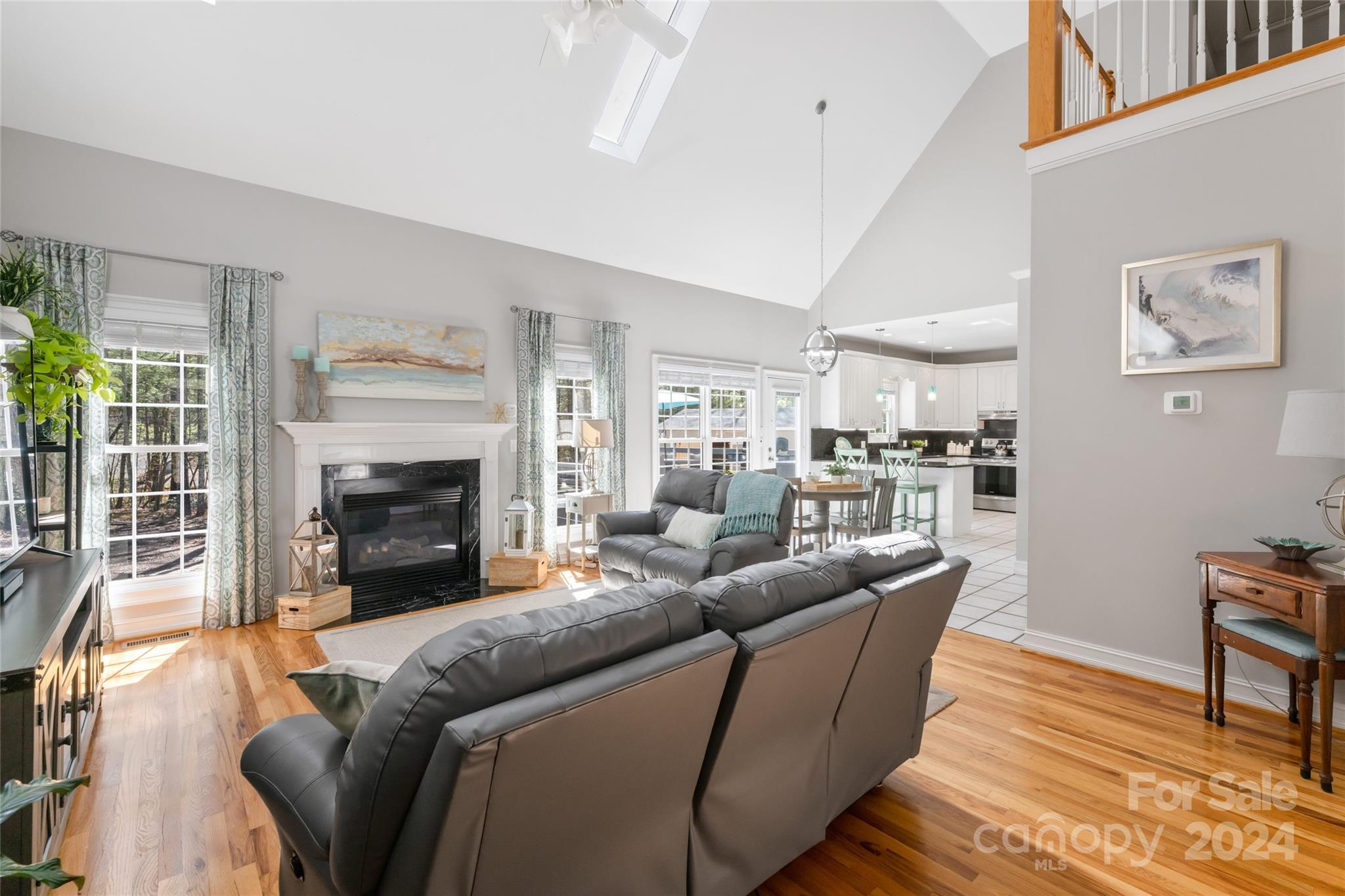 19 Alexander Crest Drive