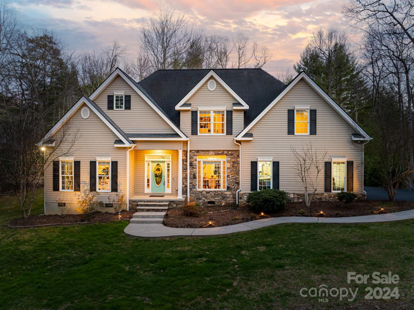 19 Alexander Crest Drive