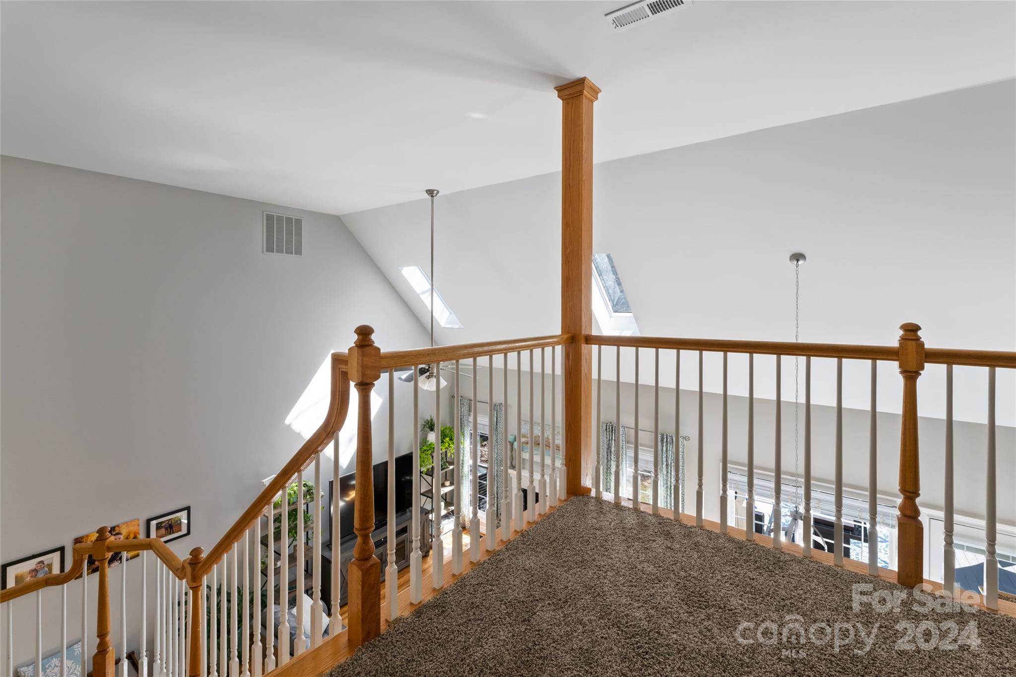 19 Alexander Crest Drive