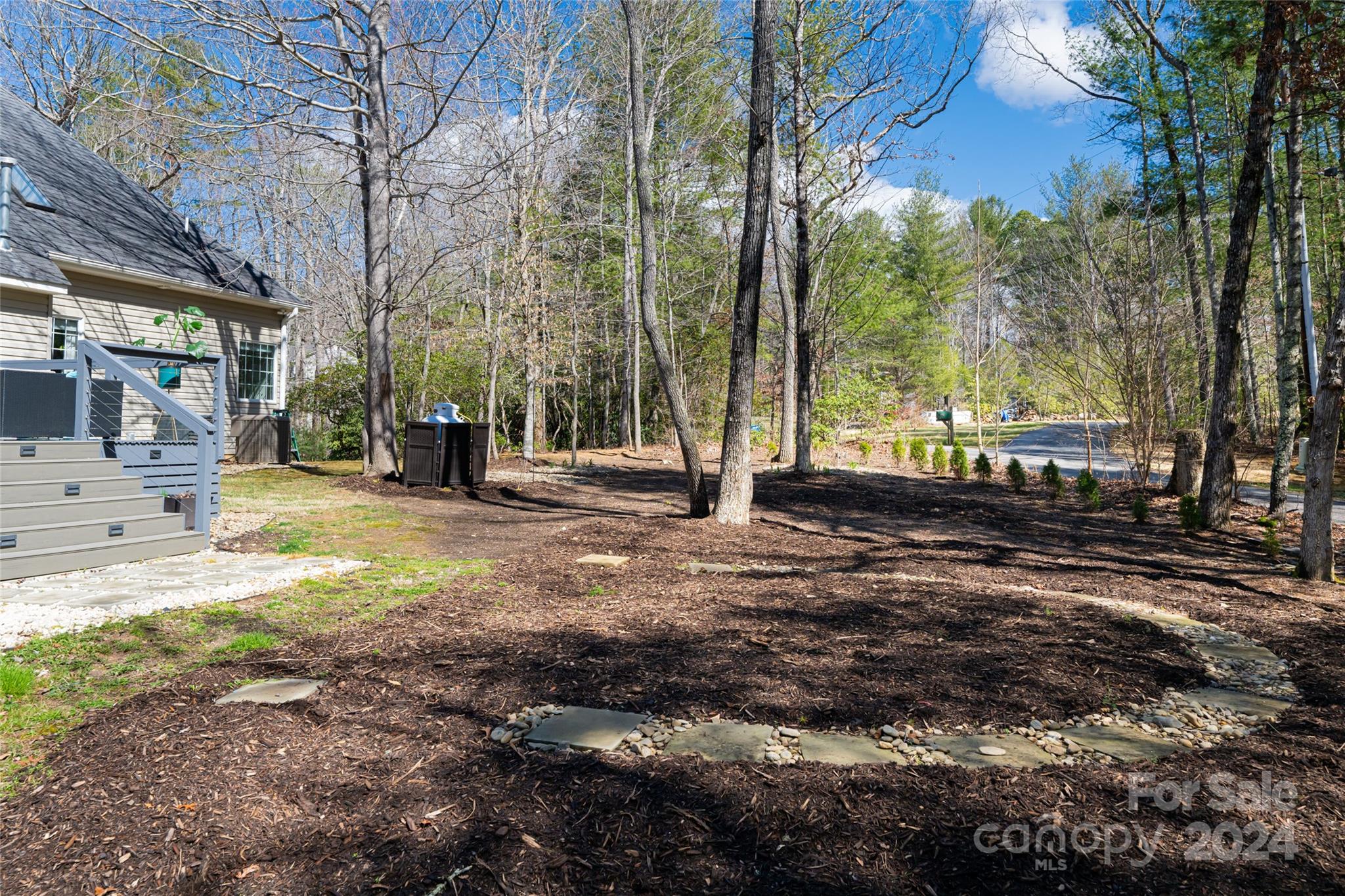 19 Alexander Crest Drive